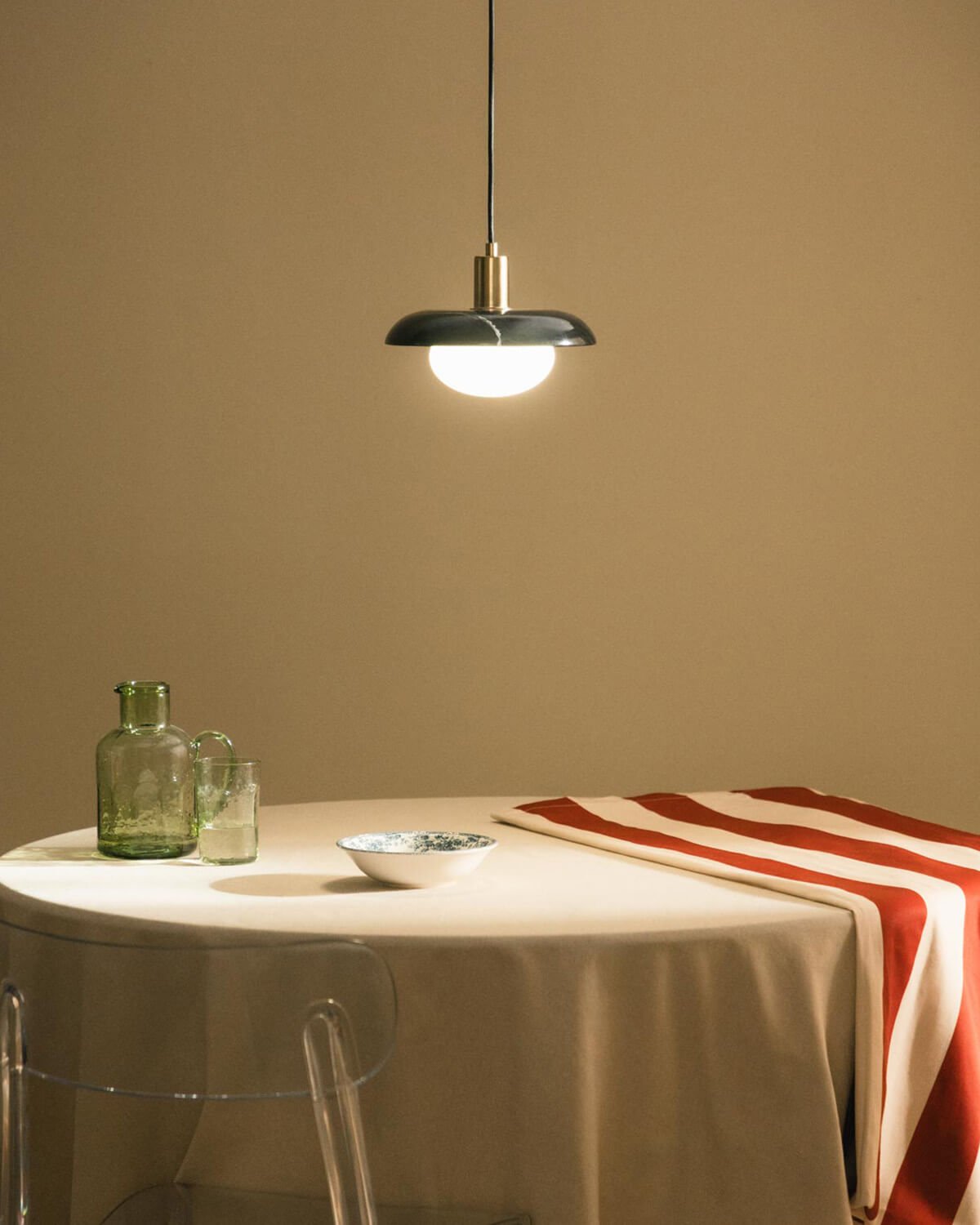 Deckenleuchte aus Uran-Marmor , Galeriebild 2