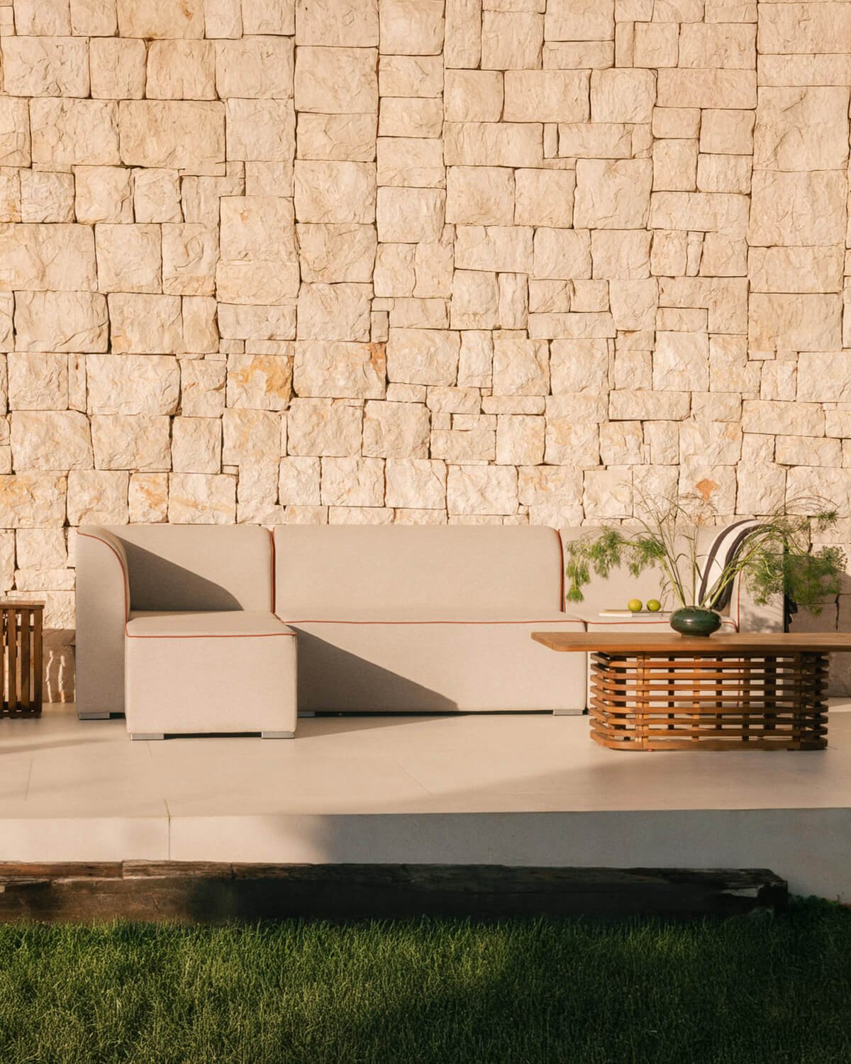 Modulares Gartensofa, 3-teilig mit 2 Ecken und 2-Sitzer-Sofa mit Lagos-Stoffbezug, Galeriebild 2
