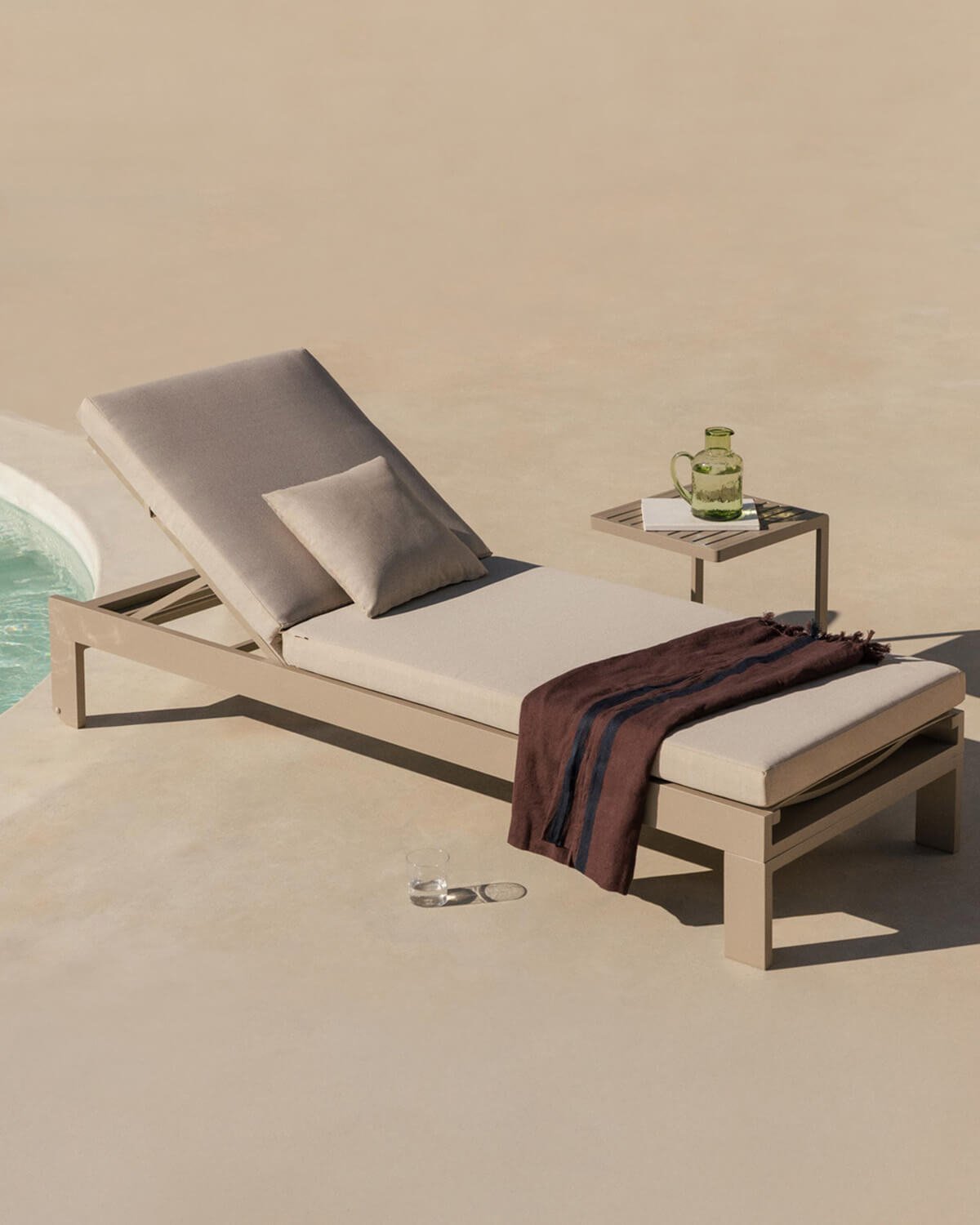 Quadratisches Outdoor-Kissen aus Stoff (38,5 x 38,5 cm) Kreta, Galeriebild 2