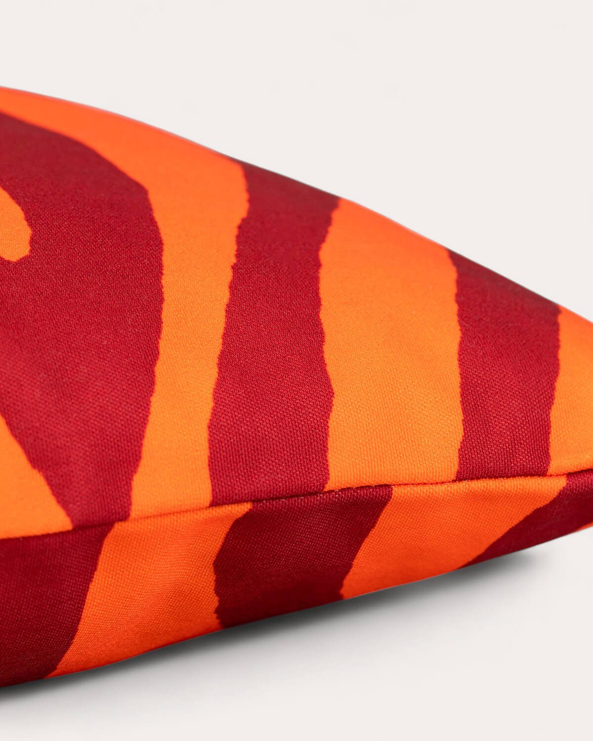 Quadratisches Outdoor-Stoffkissen (45x45 cm) Selvis , Galeriebild 4