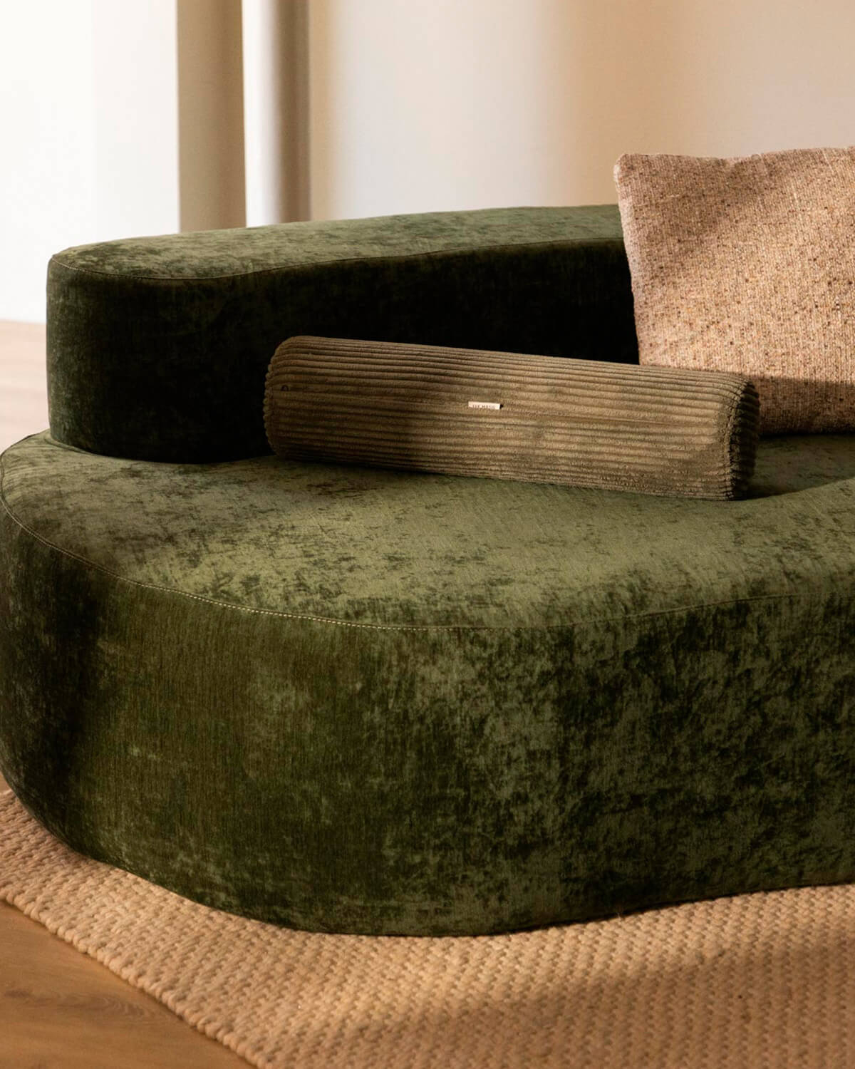 Dickes Zylindrisches Cordkissen (63xØ15 cm) Raim, Galeriebild 2