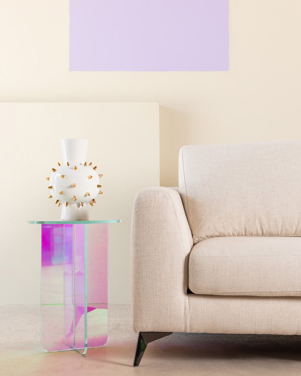 Runder Beistelltisch aus Schillerndem gehärtetem Glas (Ø40 cm) Iris, Galeriebild 2