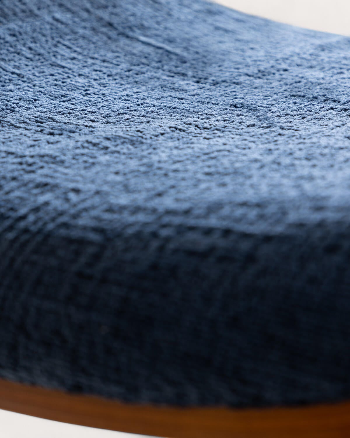 Esszimmerstuhl aus Holz und Stoff Berlin, Galeriebild 7