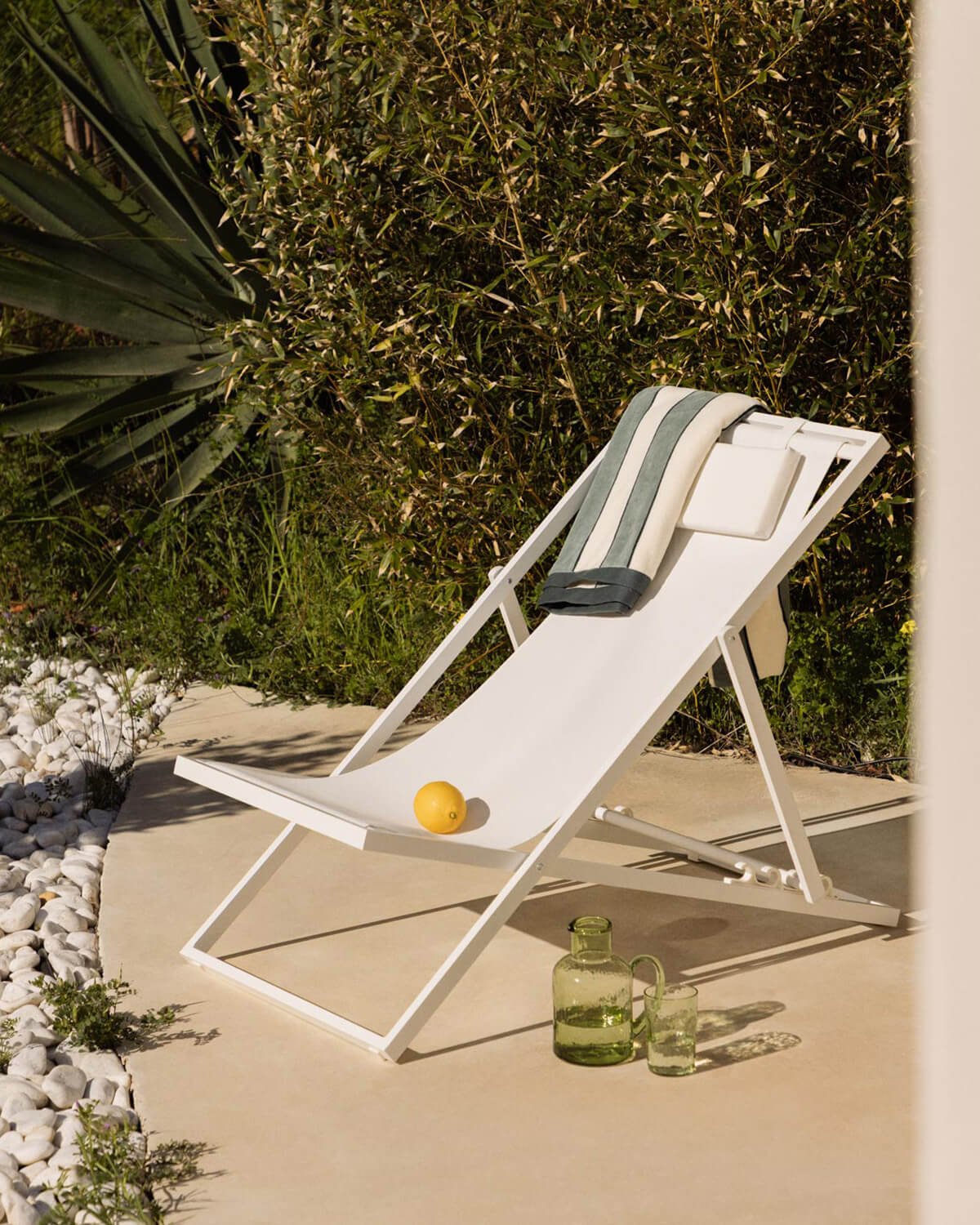 Liegende Aluminium-Hängematte mit Cancun-Kissen, Galeriebild 2