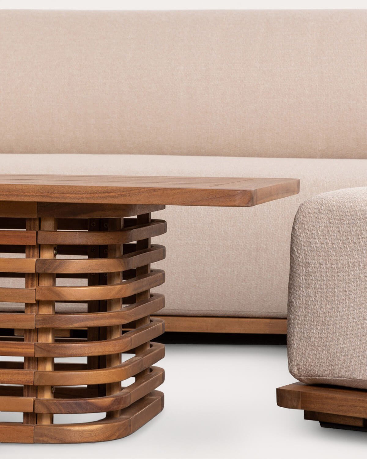 Gartenset mit 3-Sitzer-Sofa, 2 Sesseln und Couchtisch aus Akazienholz und Stoff Hazan, Galeriebild 4