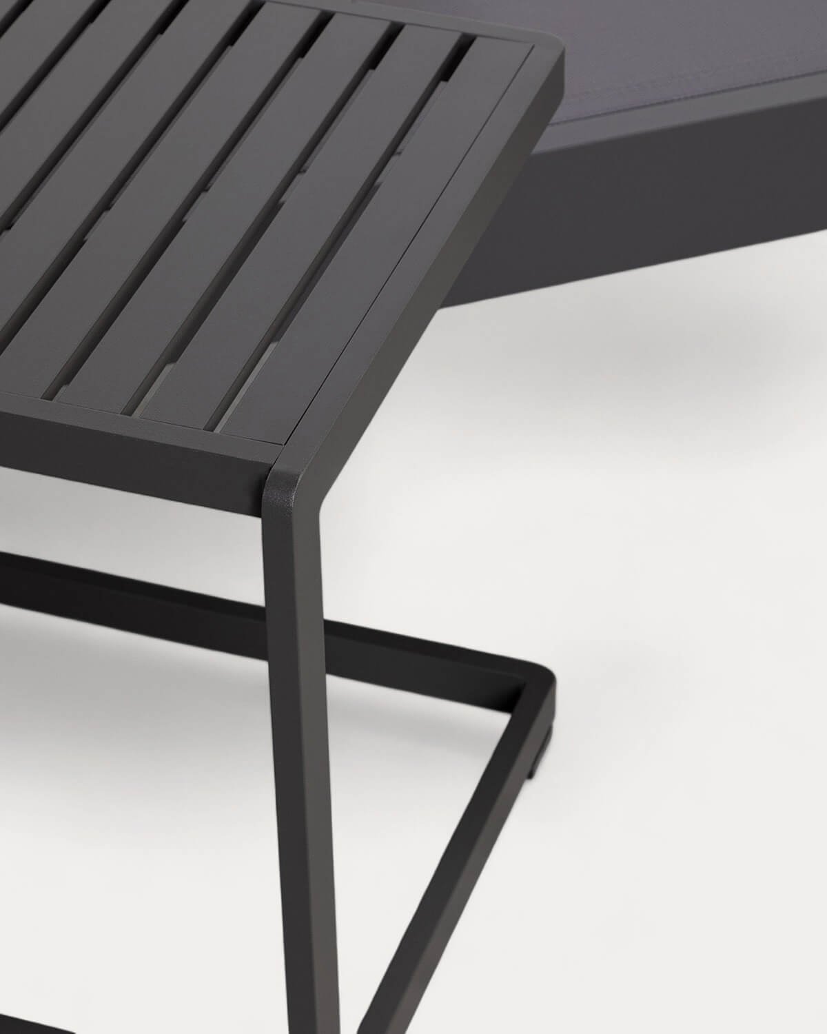 Aluminium Liege- und Beistelltisch-Set (40x40 cm) New kreta, Galeriebild 6