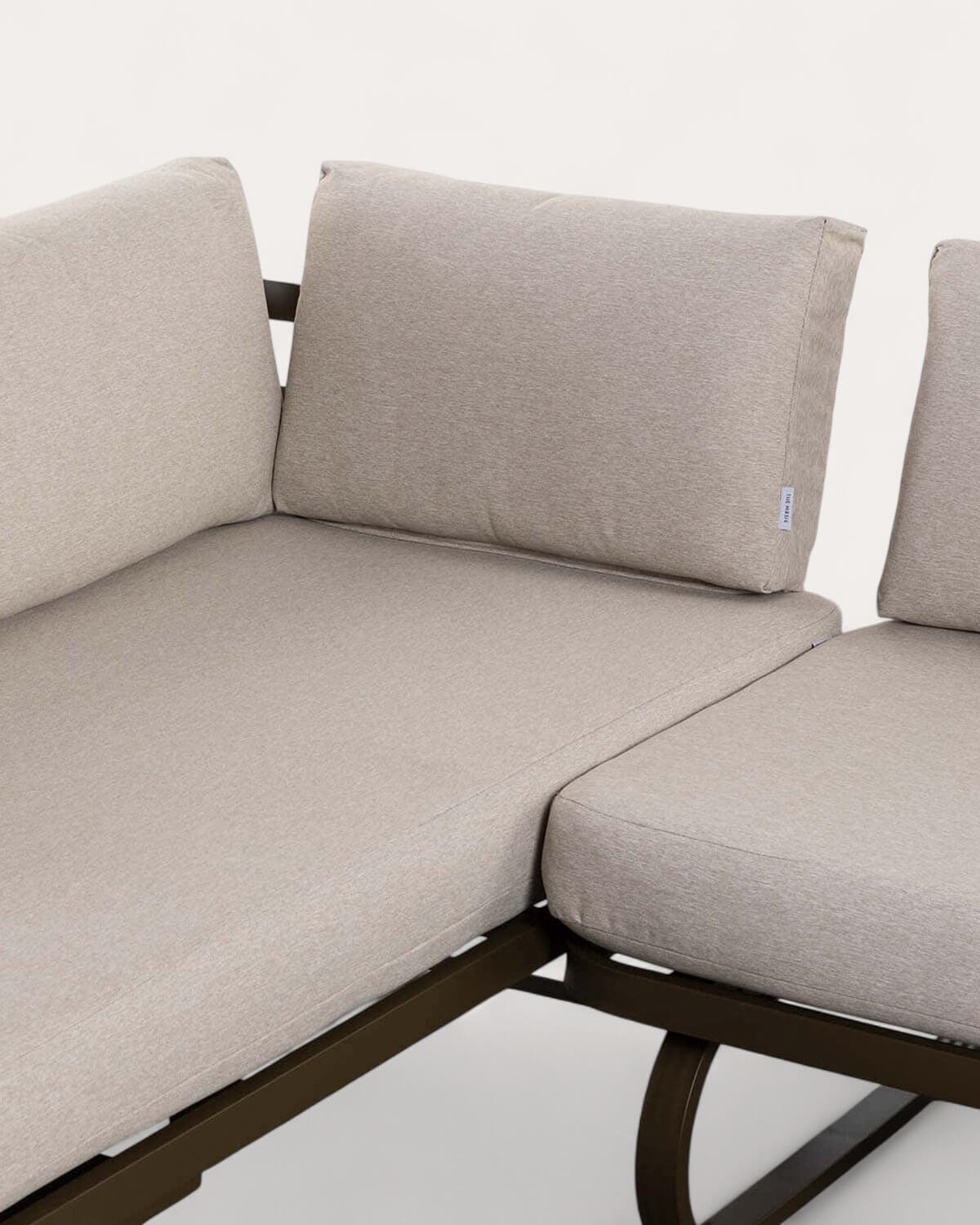 Emilia Gartenset mit 2 Sofas, 1 Sessel und Couchtisch aus Teakholz und Metall, Galeriebild 6