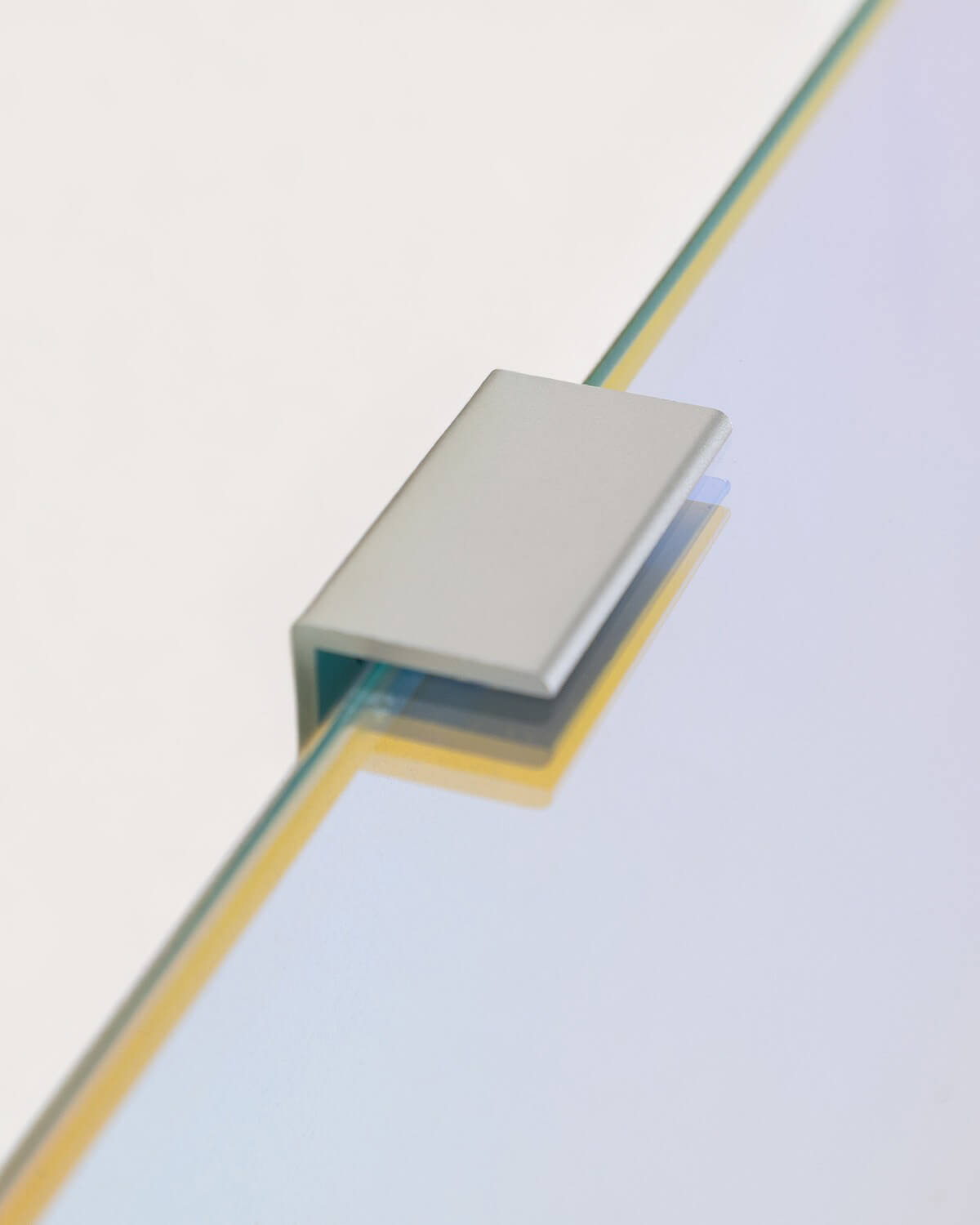 Iris Schreibtisch aus gehärtetem Glas, Galeriebild 8