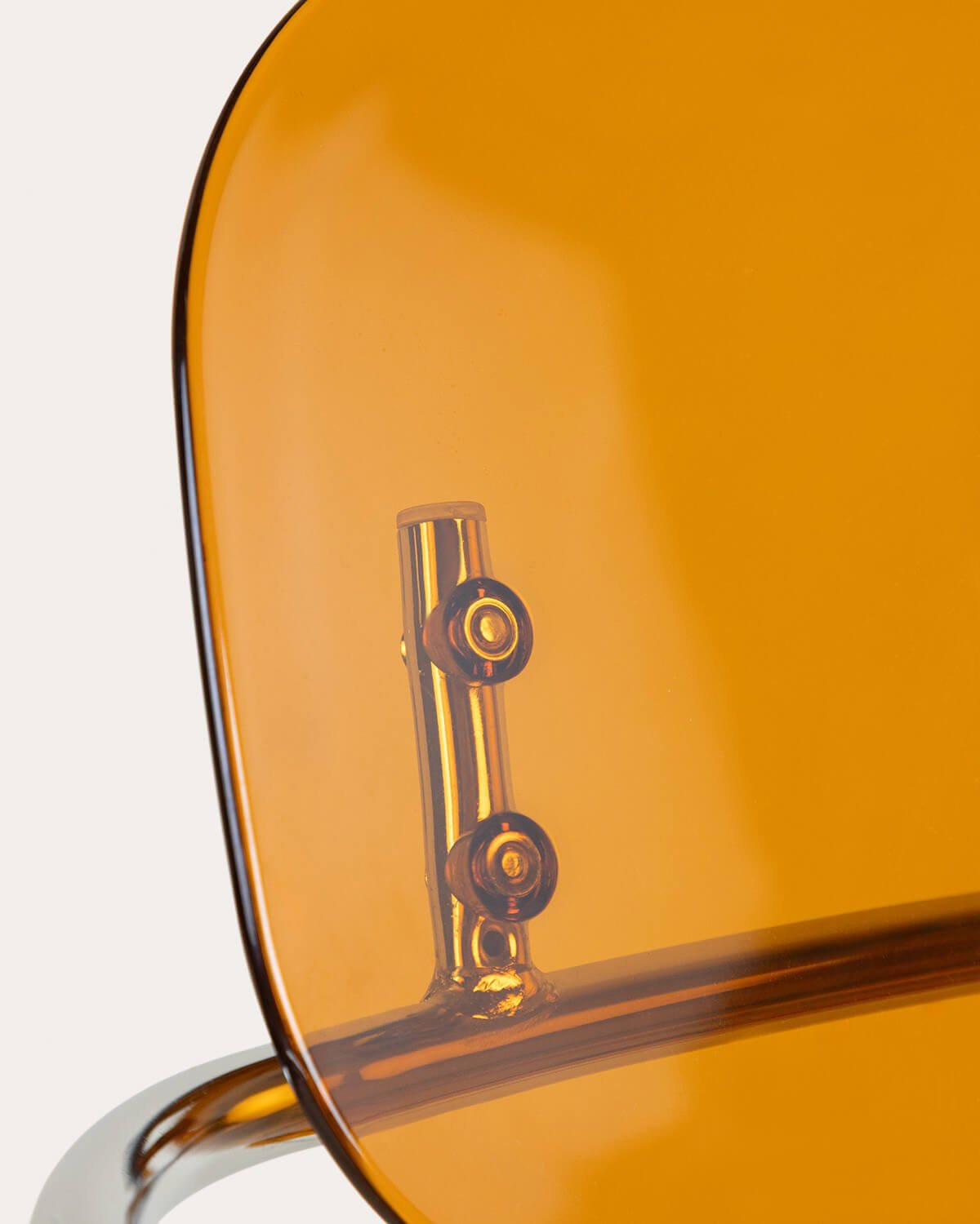 Esszimmerstuhl mit Armlehnen aus Polyethylen und Metall Pinha, Galeriebild 7