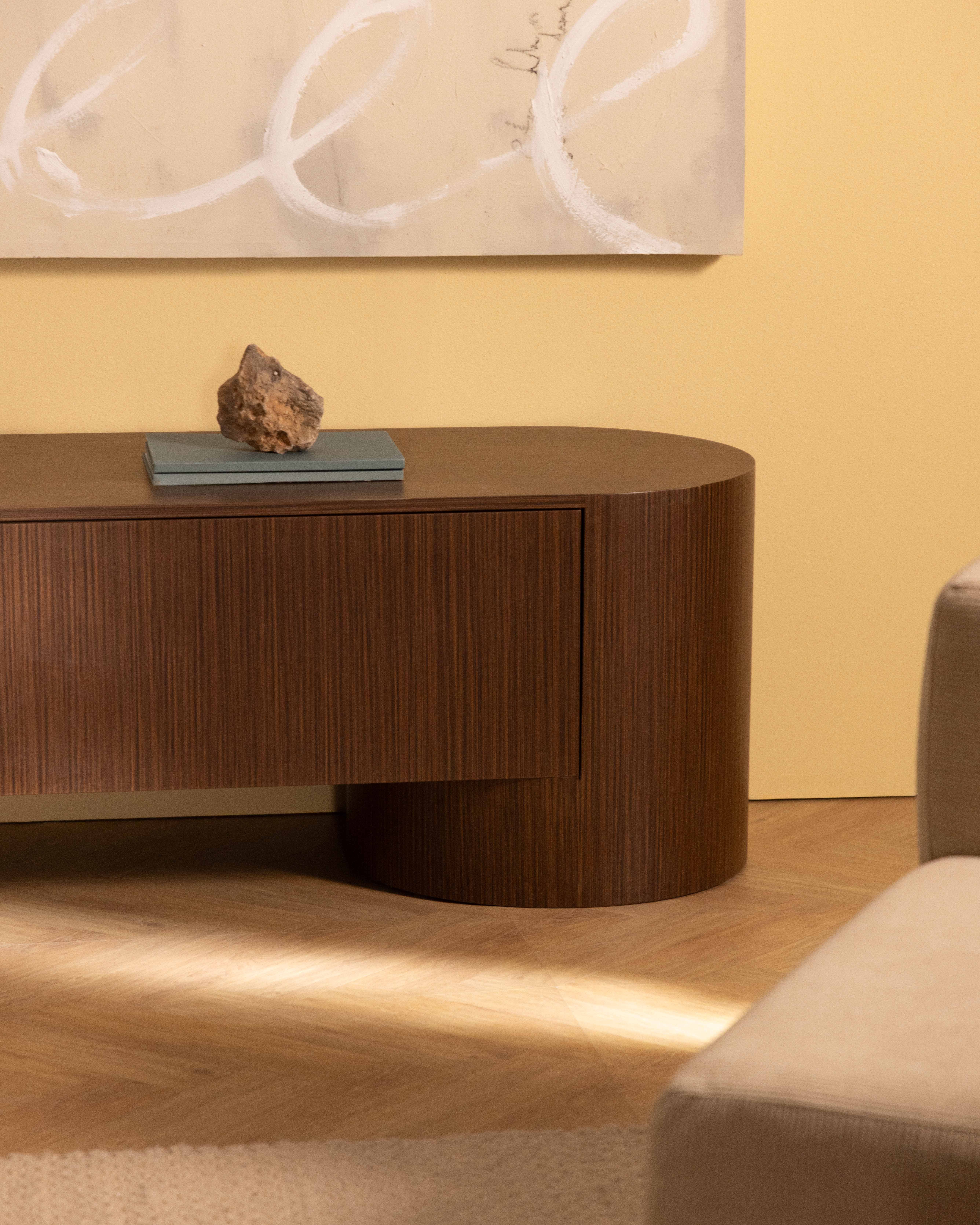 TV-Ständer aus Holz mit 2 Schubladen Karyna, Galeriebild 3