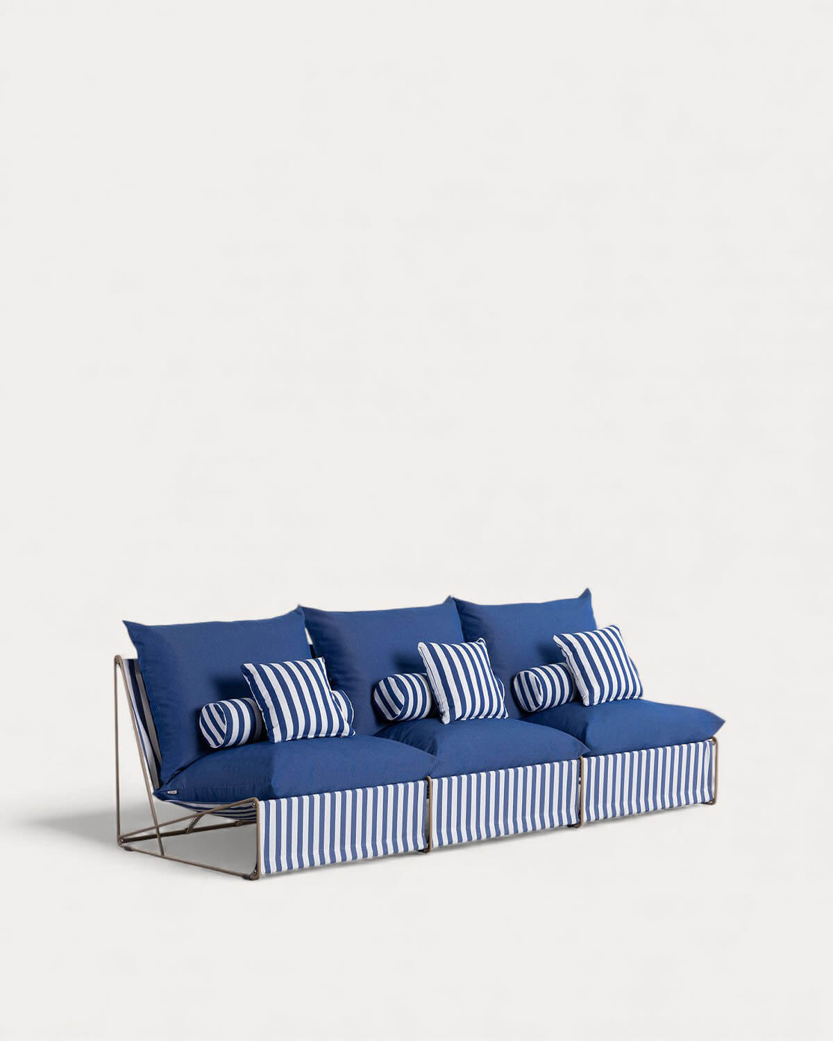 3-Sitzer-Sofa aus Metall und Sitz aus Carpa-Stoff, Galeriebild 1