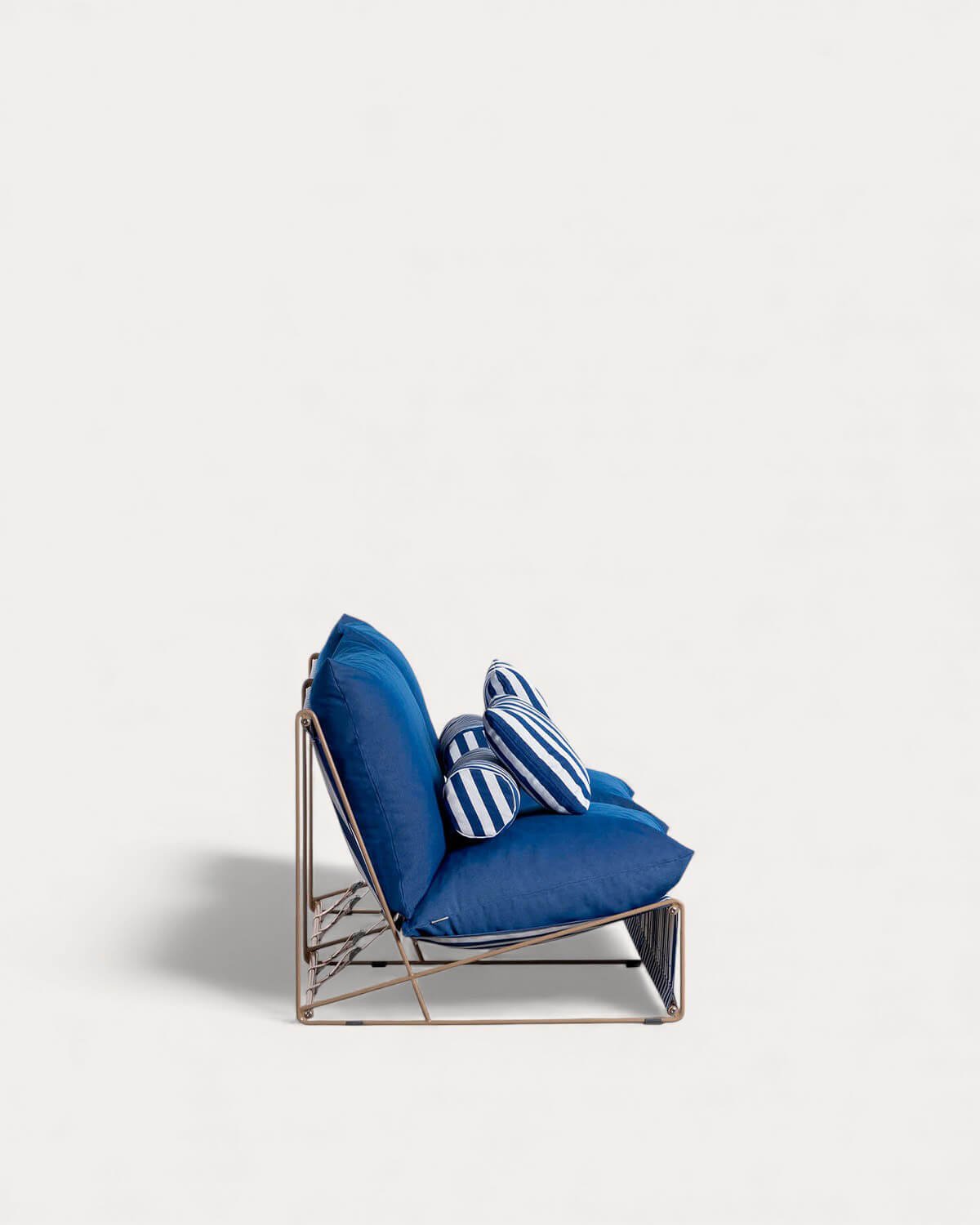 2-Sitzer-Sofa aus Metall und Sitz aus Carpa-Stoff, Galeriebild 3