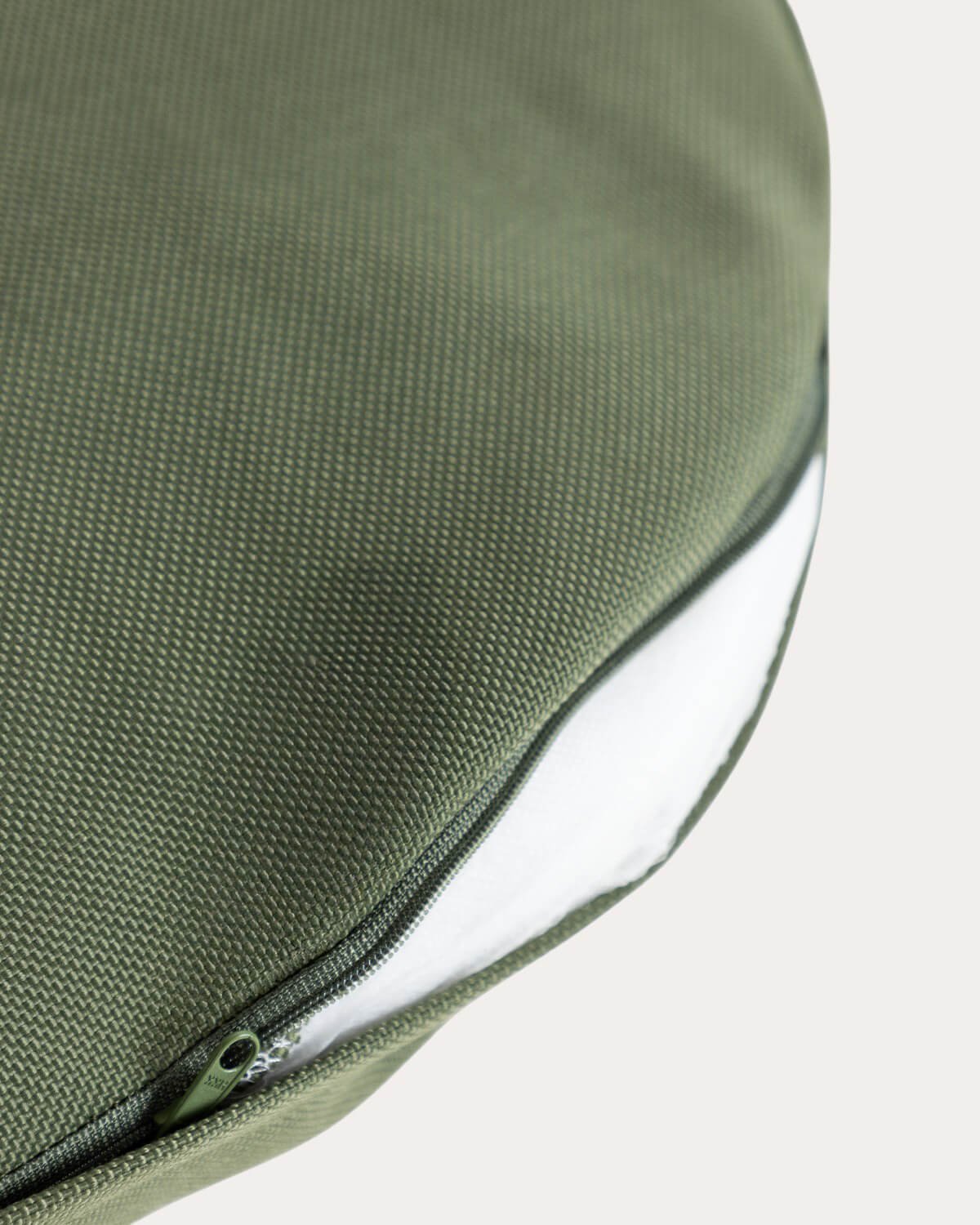 2er-Pack Esszimmerstühle mit Armlehnen aus Eukalyptusholz und Edvard-Stoff, Galeriebild 9