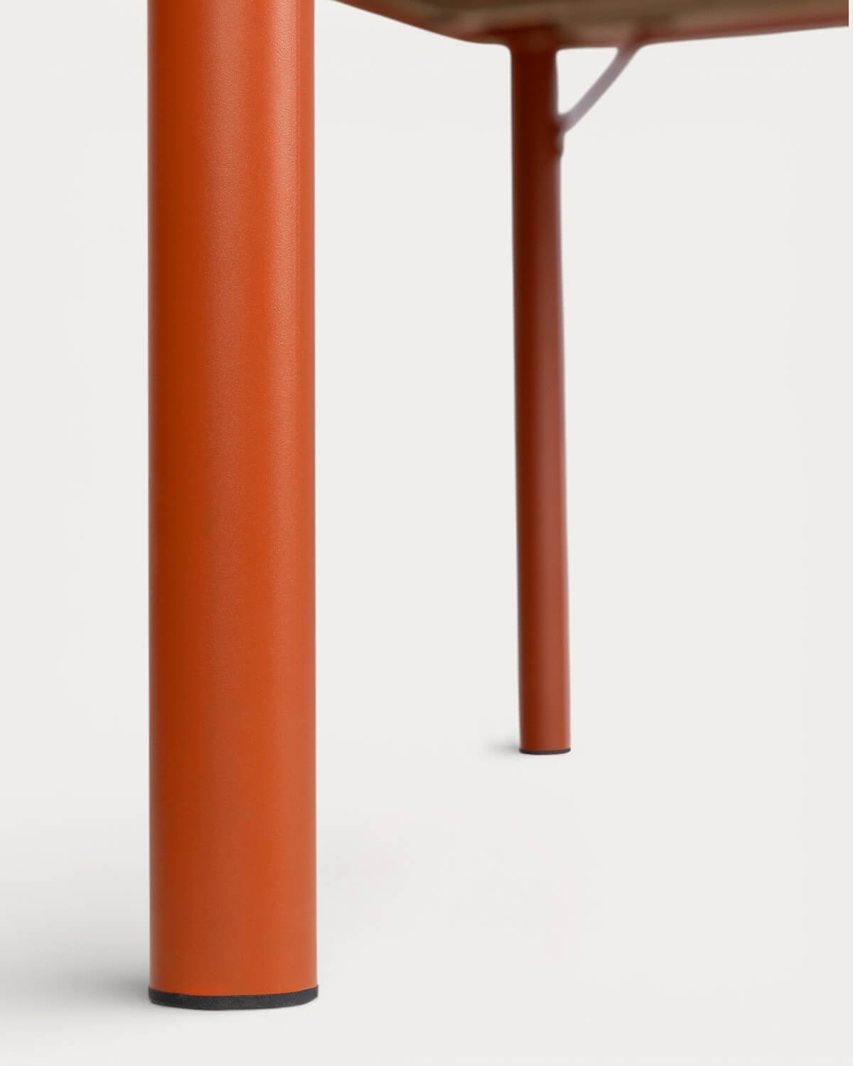 Rechteckiger Esstisch aus Akazienholz und Metall (240x110 cm) Caitlyn, Galeriebild 7