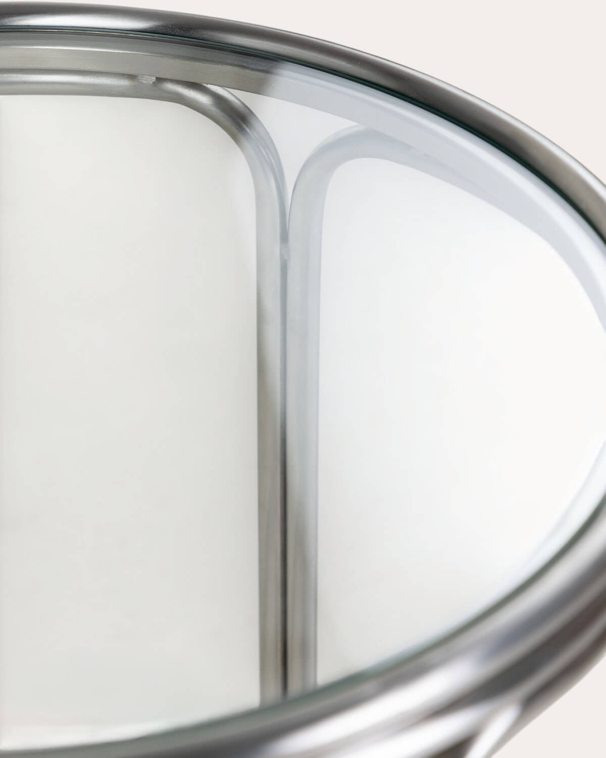 Runder Beistelltisch aus Metall und Gehärtetem Glas (Ø40 cm) Massia, Galeriebild 2