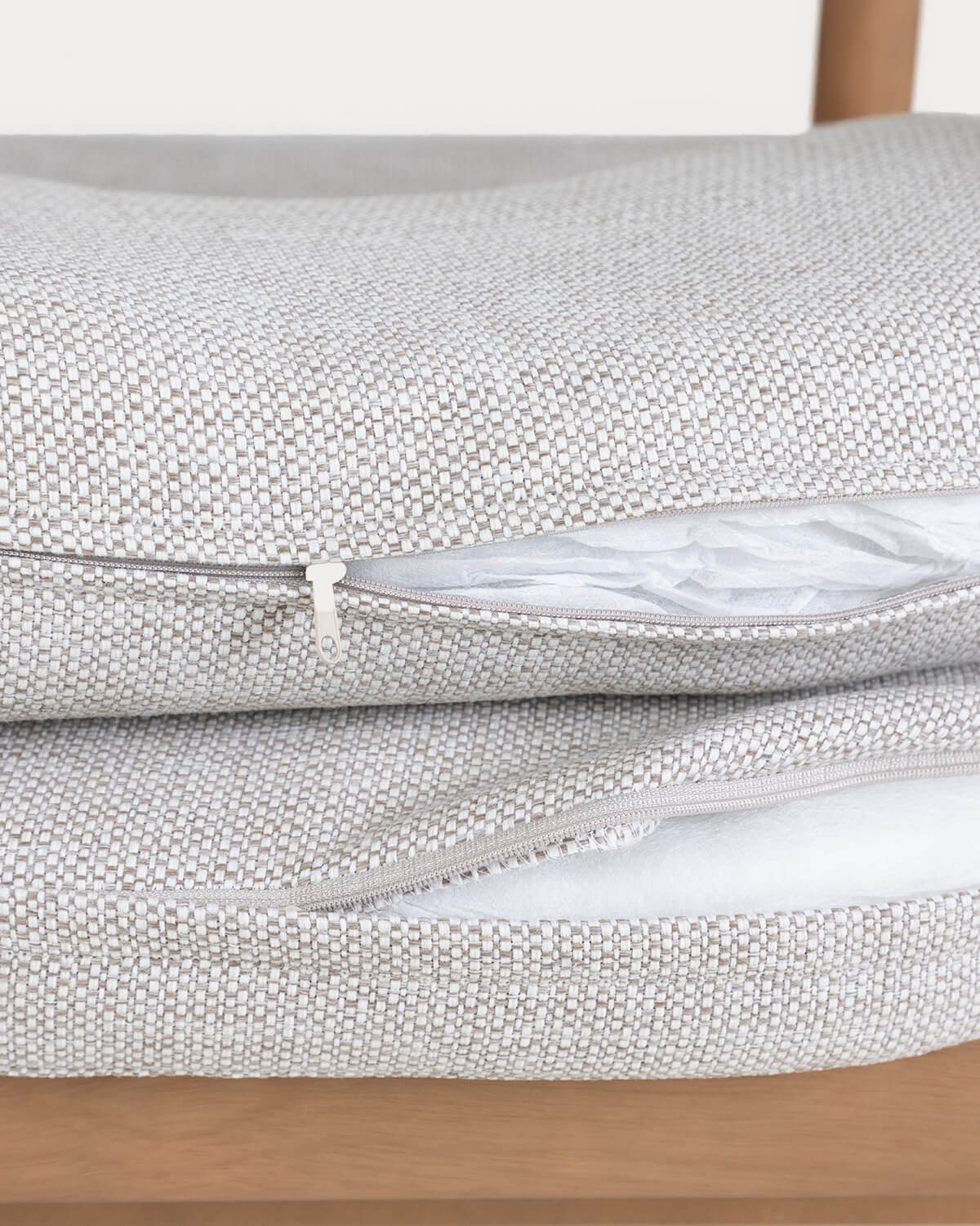 2er-Pack Esszimmerstühle mit Armlehnen aus Eukalyptusholz und Stoff Elnes, Galeriebild 5