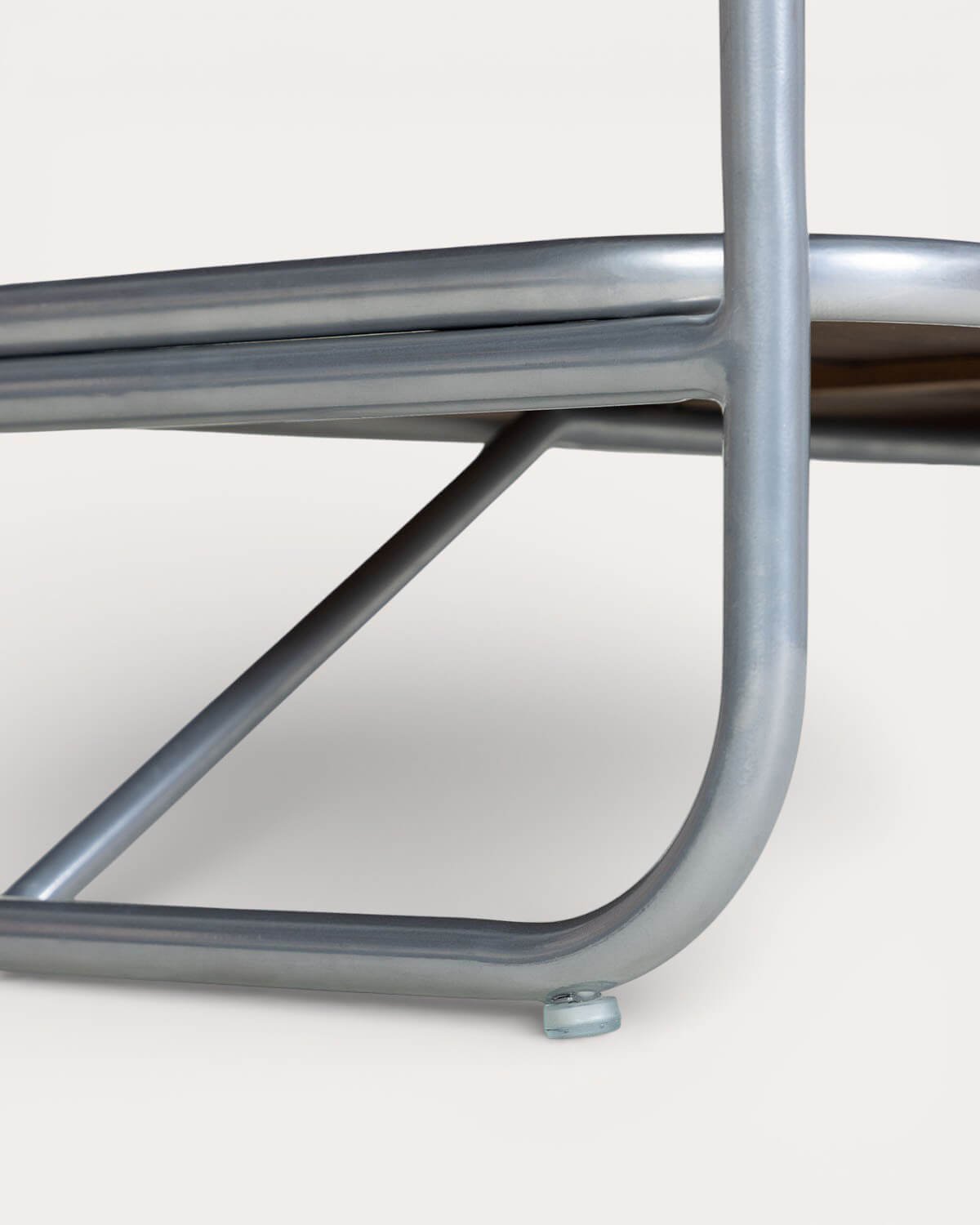 Rechteckiger Couchtisch aus Akazienholz und Metall (110x60 cm) Ahrus, Galeriebild 6