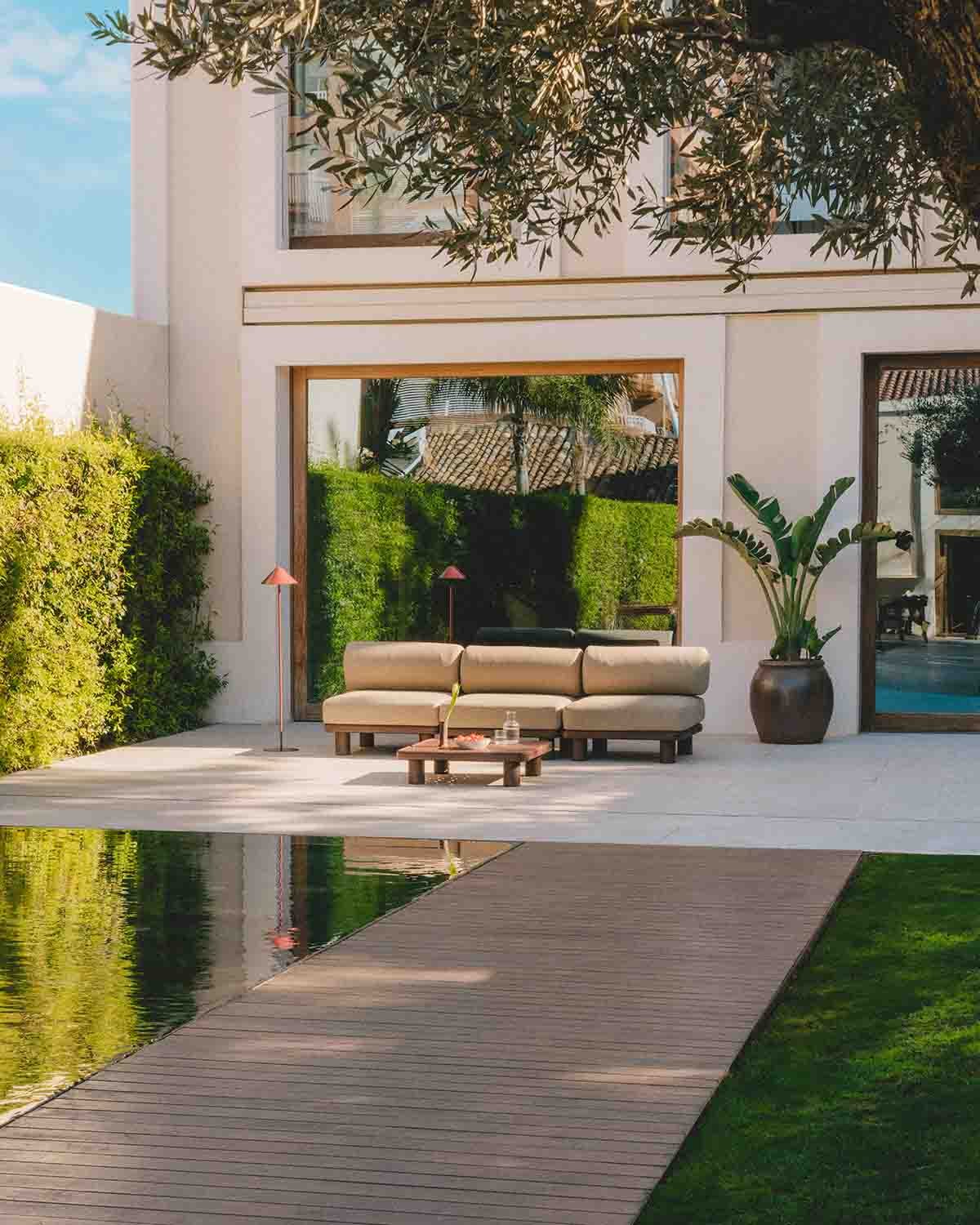 Gartenmöbelset mit 3 Mittelmodulen und Couchtisch aus Aluminium und Stoff Lantana, Galeriebild 2