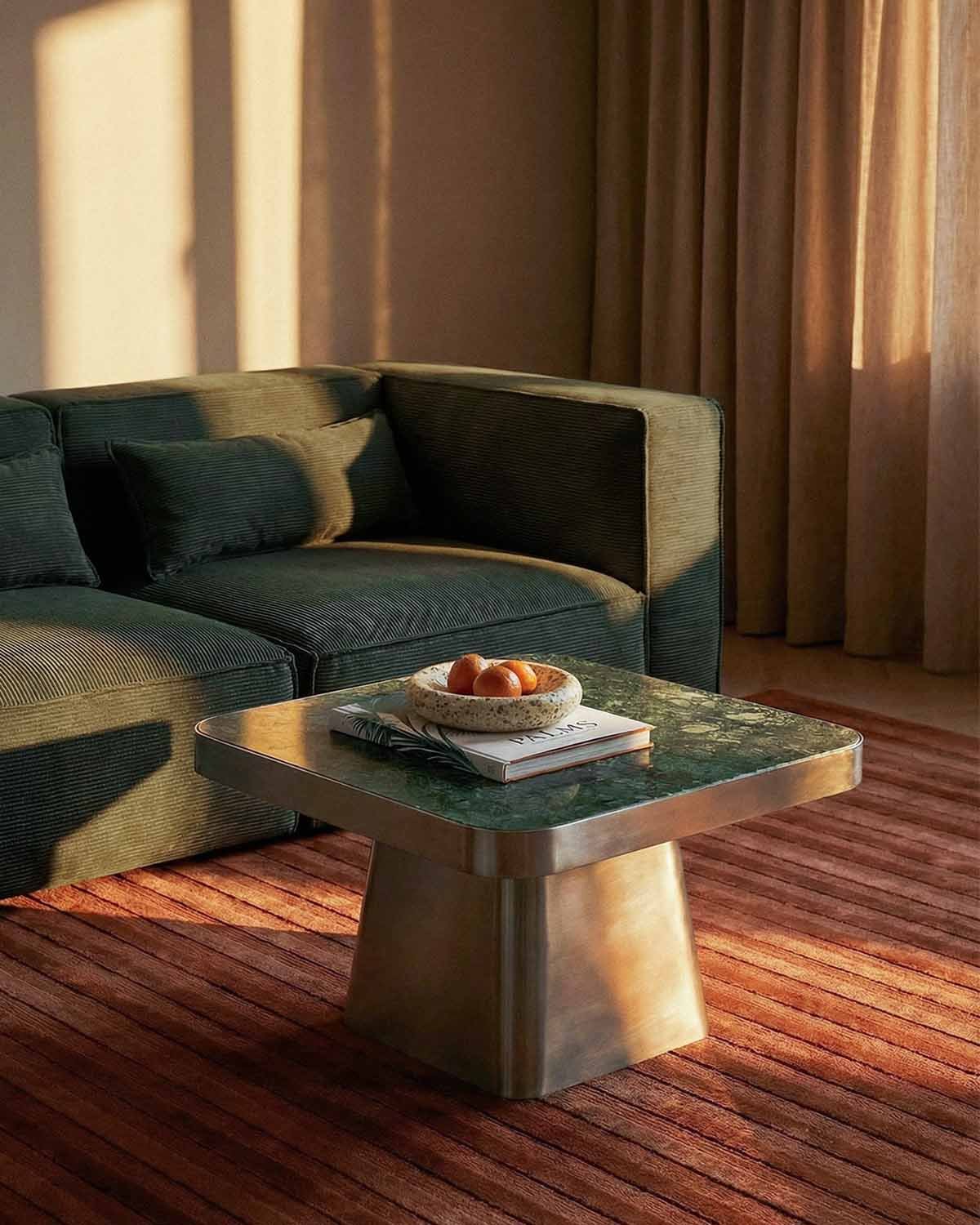 Quadratischer Couchtisch aus Edelstahl und Marmor (80x80 cm) Ofelia, Galeriebild 2