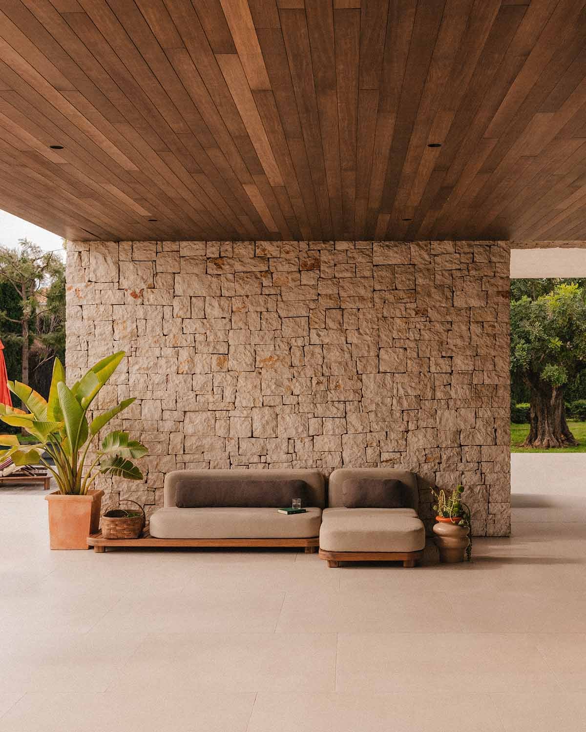 2-Teiliges modulares Gartensofa-Set Sofa-Modul und Mittelmodul mit Ottomanenmodul aus Akazienholz und Stoff Redik, Galeriebild 2