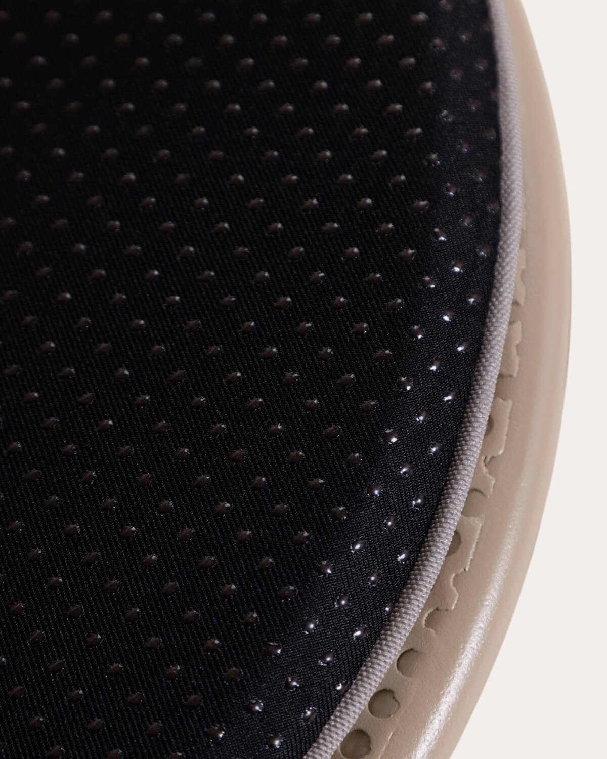 Rechteckiges Tischset (130x80 cm) Mijail und 4 Metall-Armlehnstühle Dorothea für den Außenbereich, Galeriebild 5101811