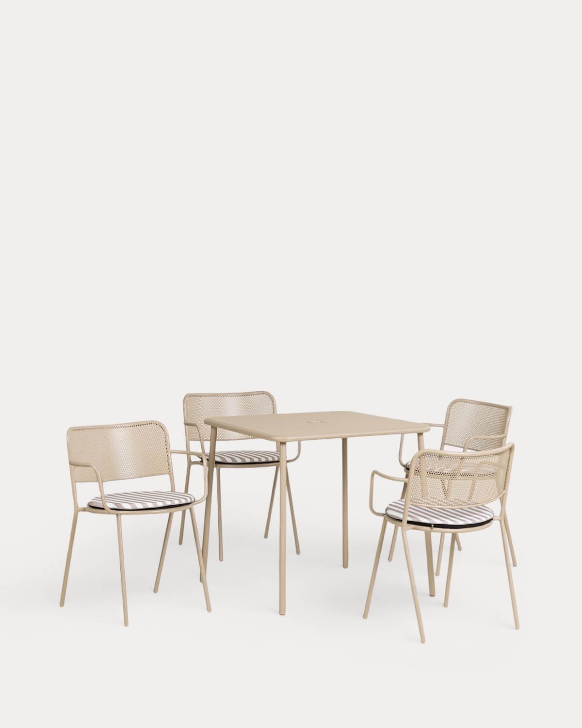 Quadratisches Tischset (78x78 cm) Mijail und 4 Metall-Armlehnstühle Dorothea für den Außenbereich, Galeriebild 1