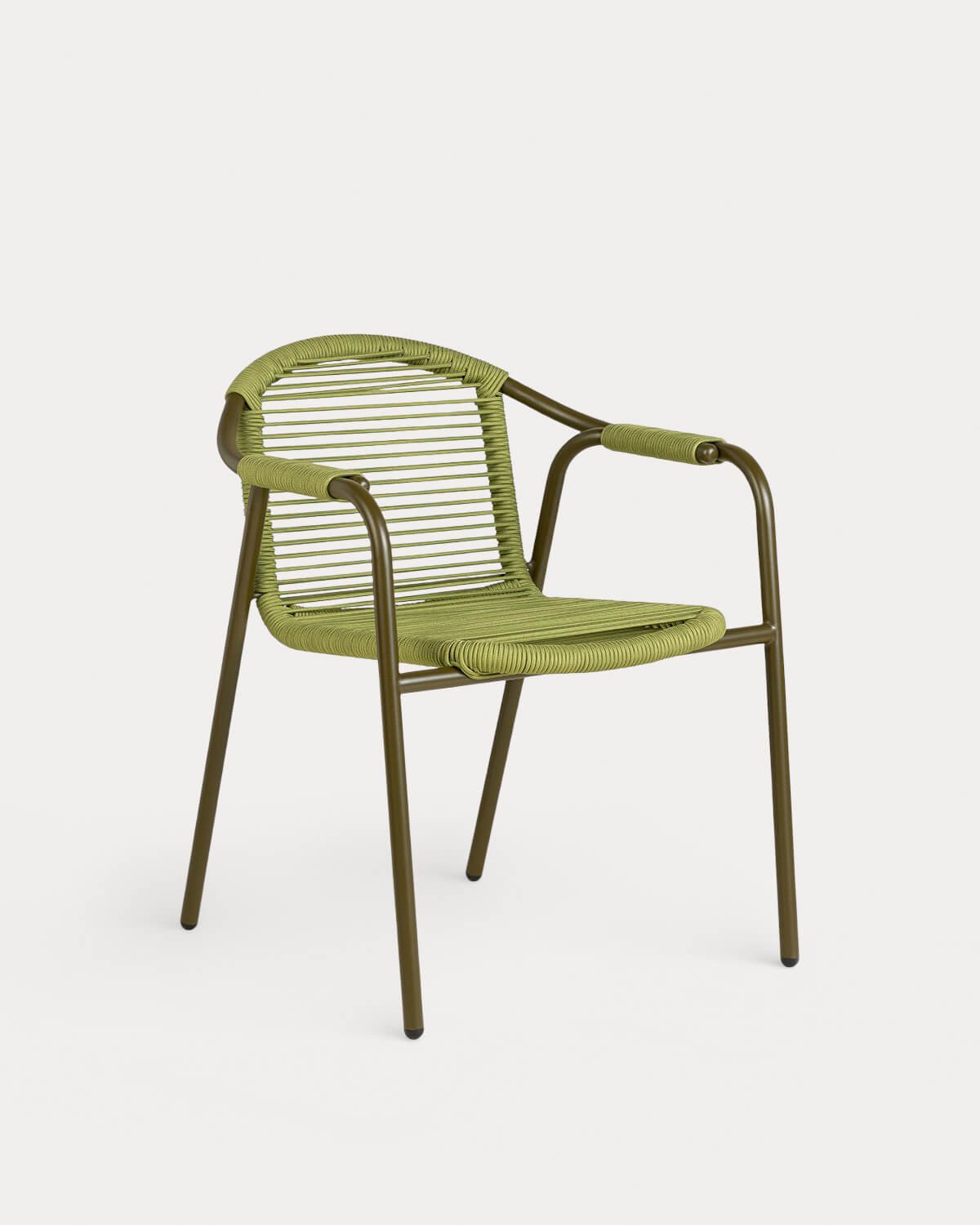 Runder Zementtisch (Ø100 cm) Uxue und 4 Gartenstühle mit Armlehnen aus Metall und Seil Murna, Galeriebild 3