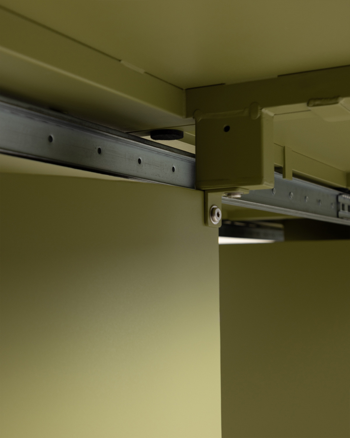 Ausziehbarer Tisch (Ø120-240x120 cm) Beca und 6 Stühle mit Armlehnen aus Metall und Seil Murna Outdoor, Galeriebild 8