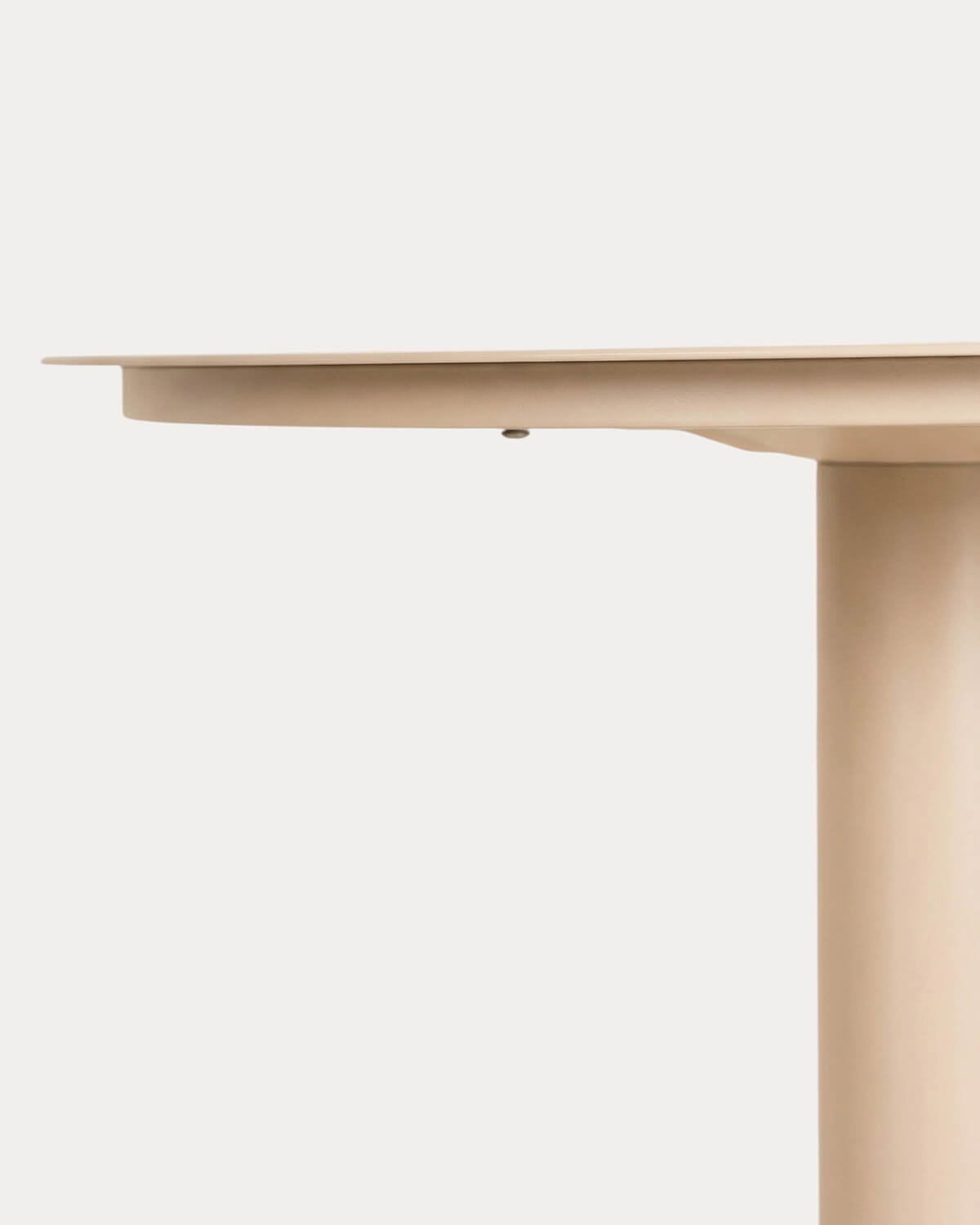 Runder Stehtisch (Ø70 cm) Banon und 2 Aluminium-Hocker (74 cm) Drian für den Außenbereich, Galeriebild 5