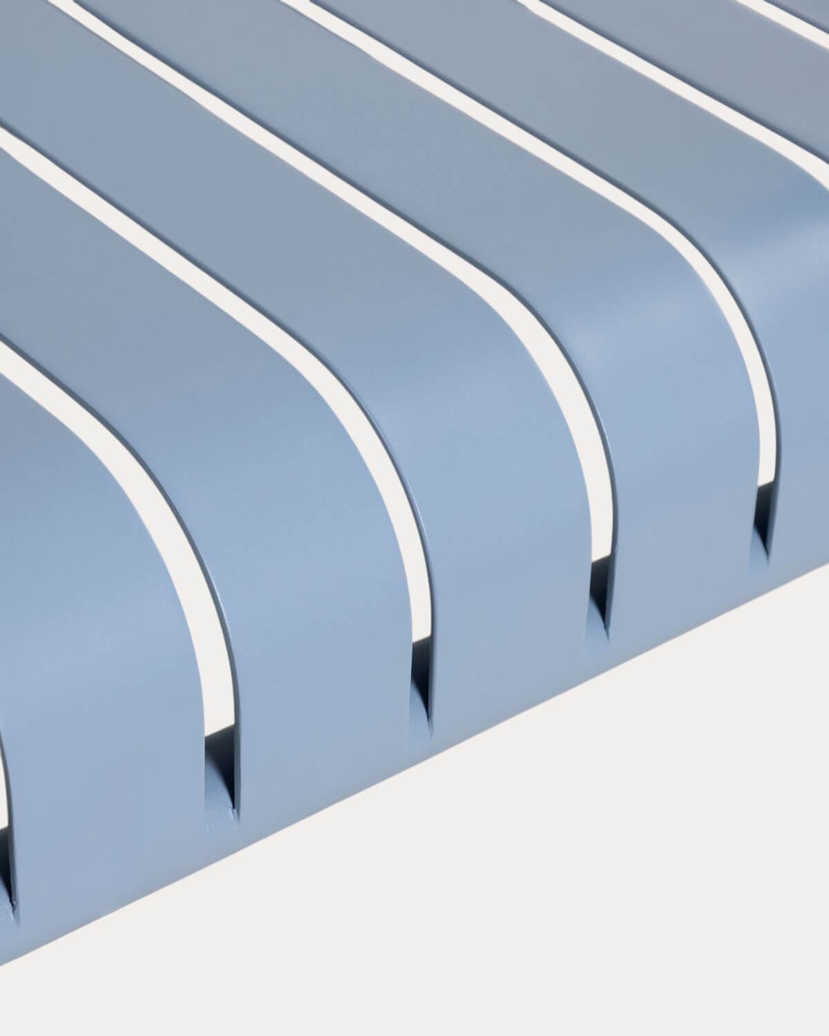 Outdoor-Rechtecktisch-Set (130x80 cm) und 2 Metallbänke Tavo, Galeriebild 4