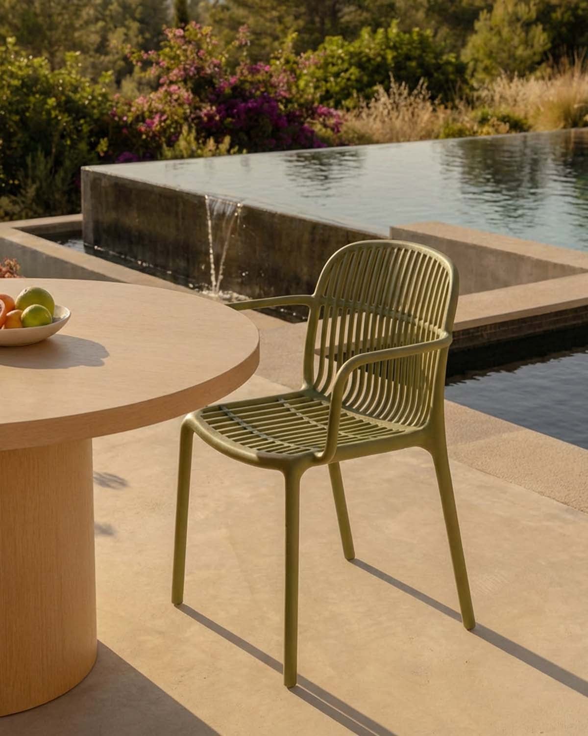 Gartenstuhl aus Polypropylen mit Armlehnen Aisha, Galeriebild 2