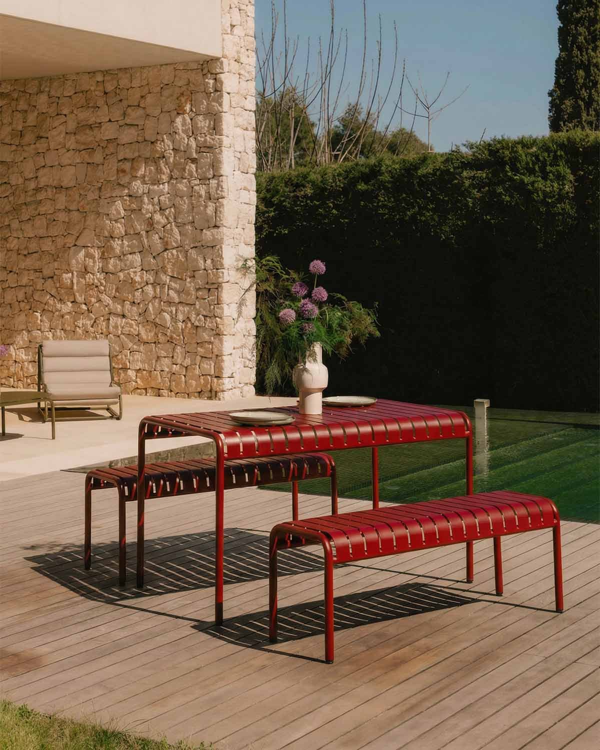 Outdoor-Rechtecktisch-Set (130x80 cm) und 2 Metallbänke Tavo, Galeriebild 2