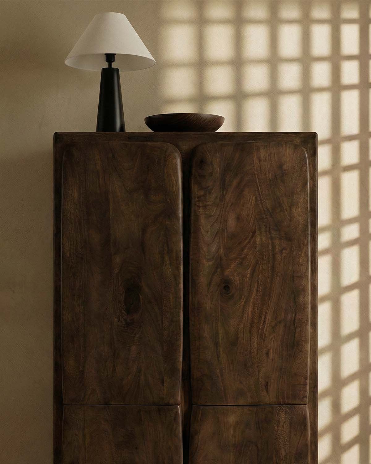 Kleiderschrank aus Mangoholz mit 4 Türen Orlean, Galeriebild 3