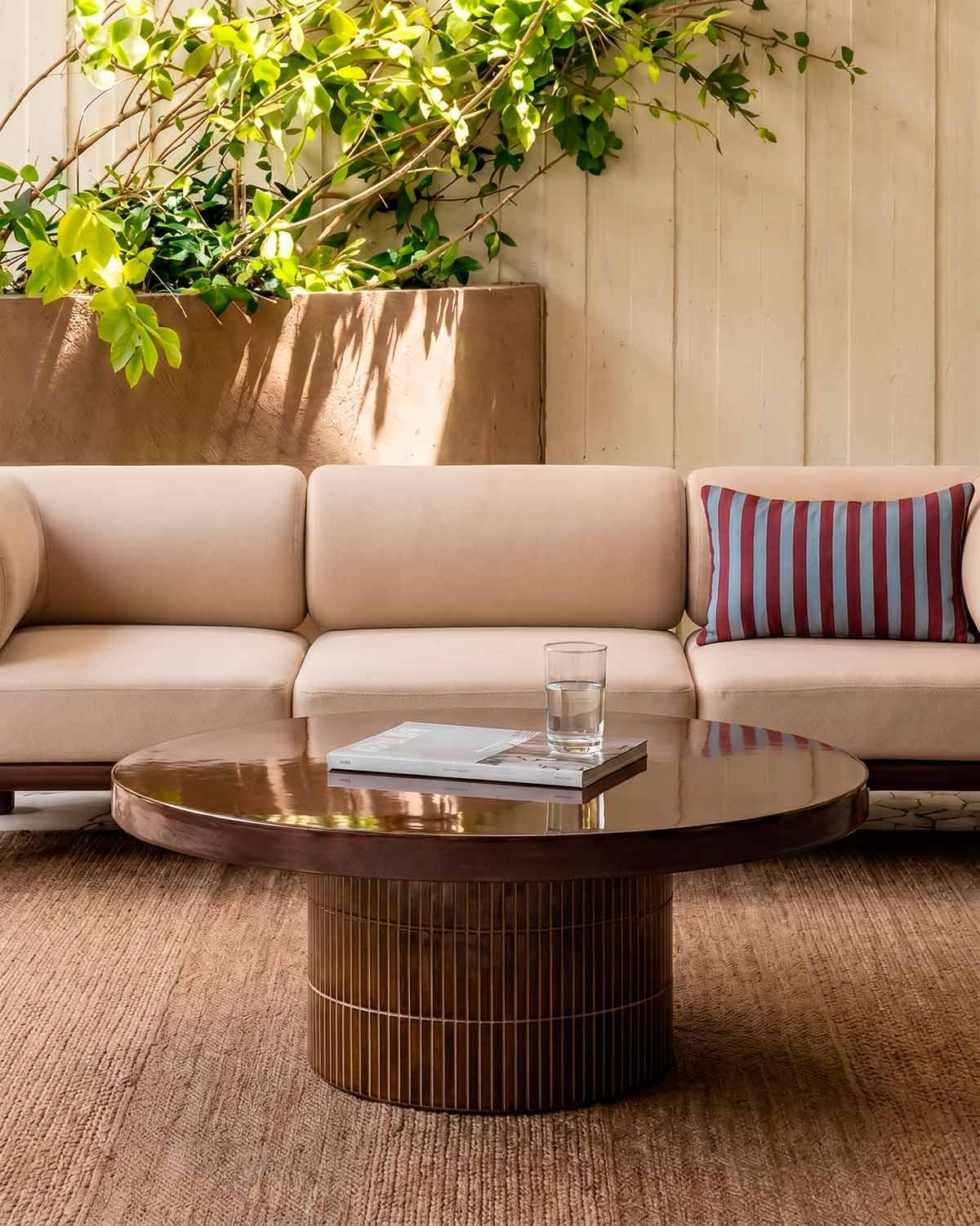 Runder Outdoor-Couchtisch aus Zement (Ø90 cm) Banus, Galeriebild 2