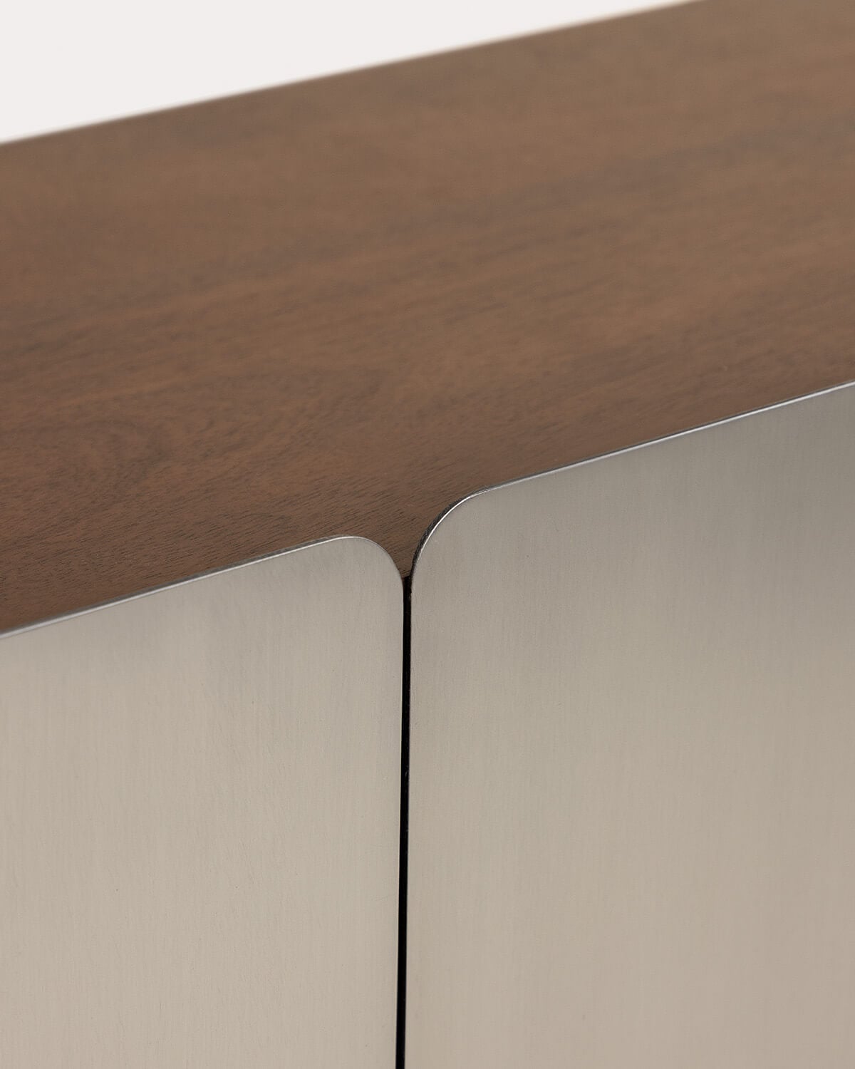 Niedriges Sideboard mit 2 Türen 100x40 cm aus Mangoholz und Metall von Arties, Galeriebild 6