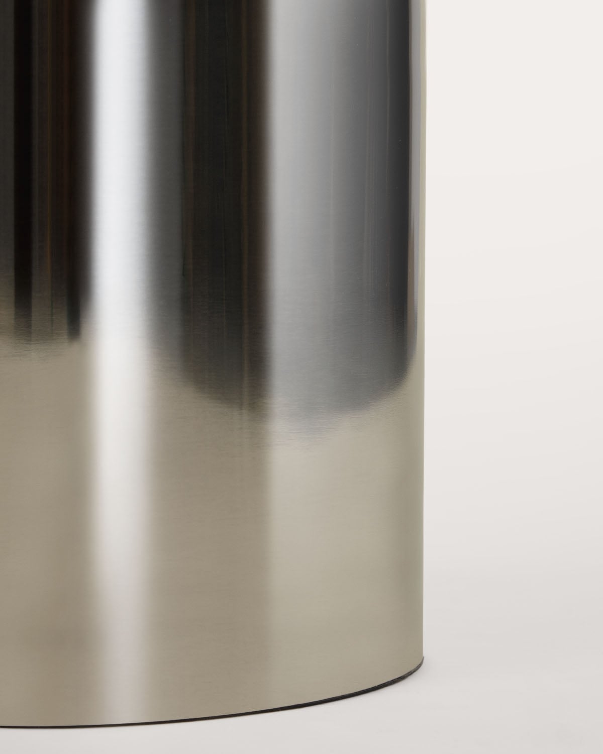 Beistelltisch oval aus Metall Lahuga, Galeriebild 8