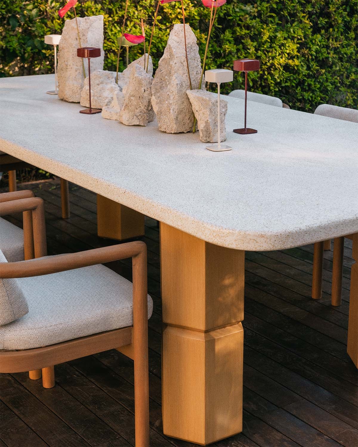 Gartentisch rechteckig 270x120 cm aus Terrazzo und Akazienholz Ixiar, Galeriebild 3