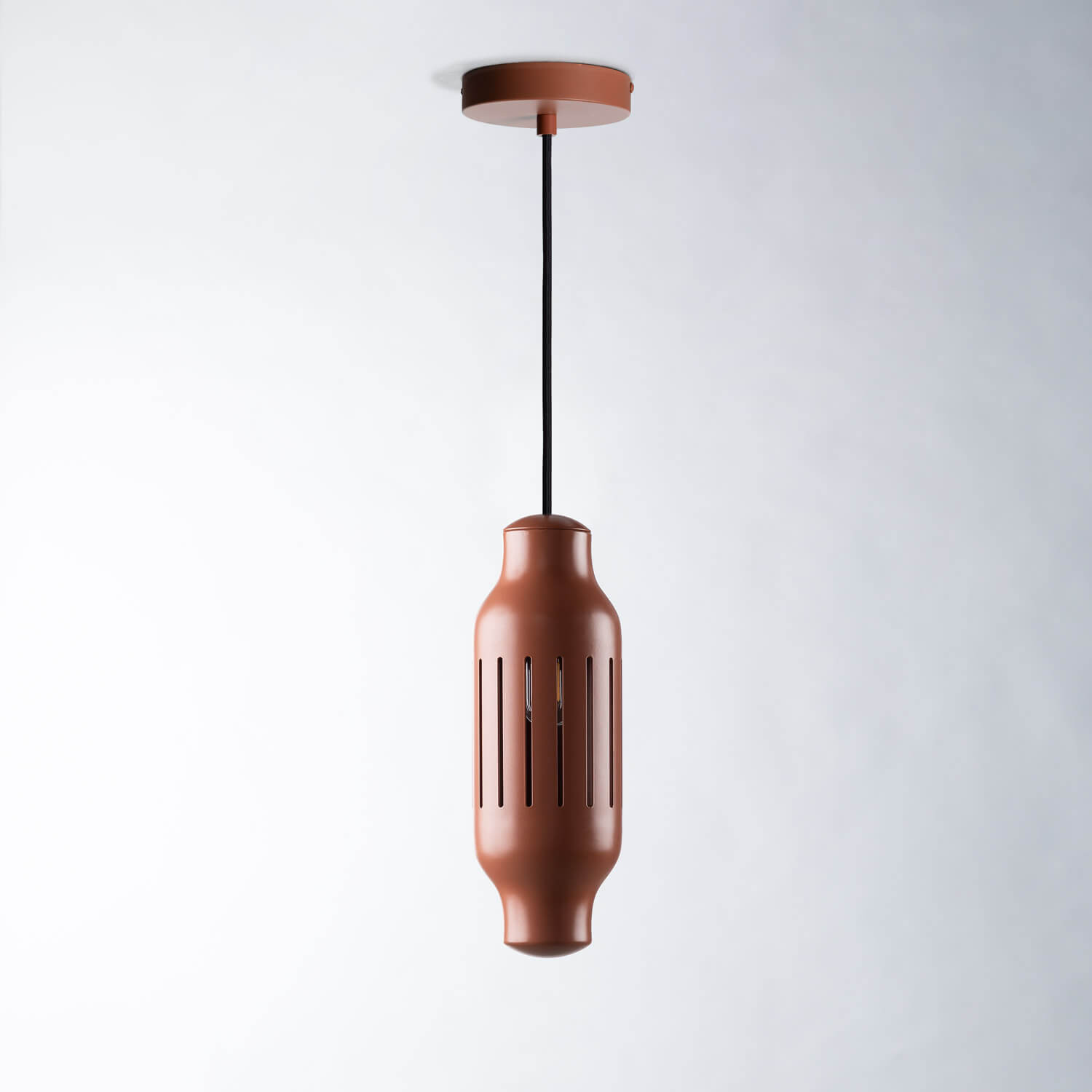 Lámpara de Techo en Metal y Arcilla Versus, imagen de galería 1