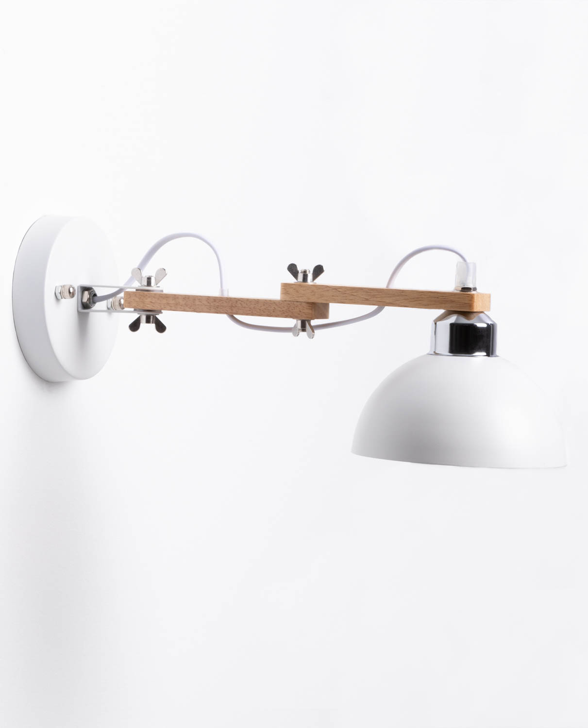 Aplique de Pared en Madera y Metal Udache, imagen de galería 2