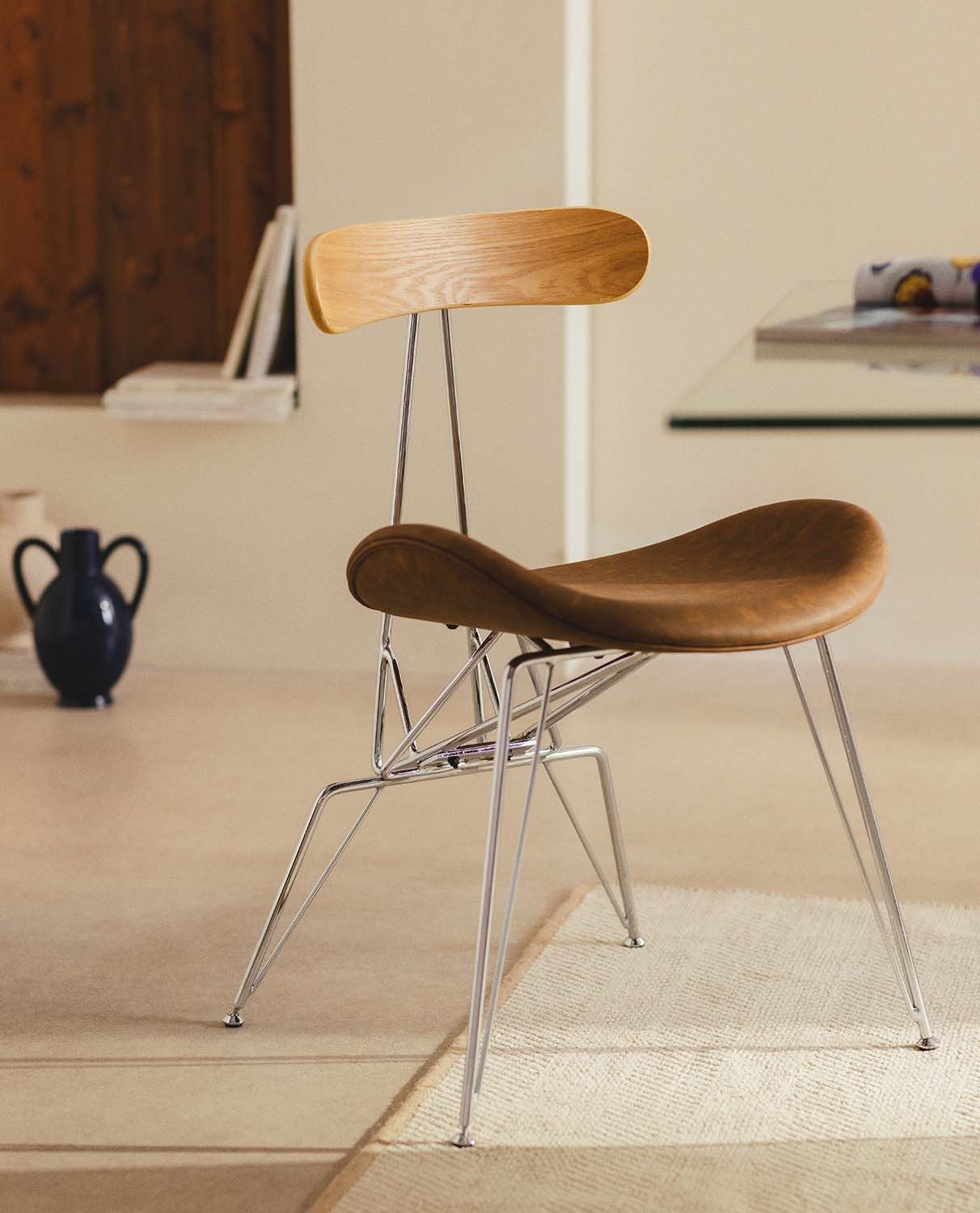 Silla de Comedor de Polipiel y Madera Brunela, imagen de galería 2