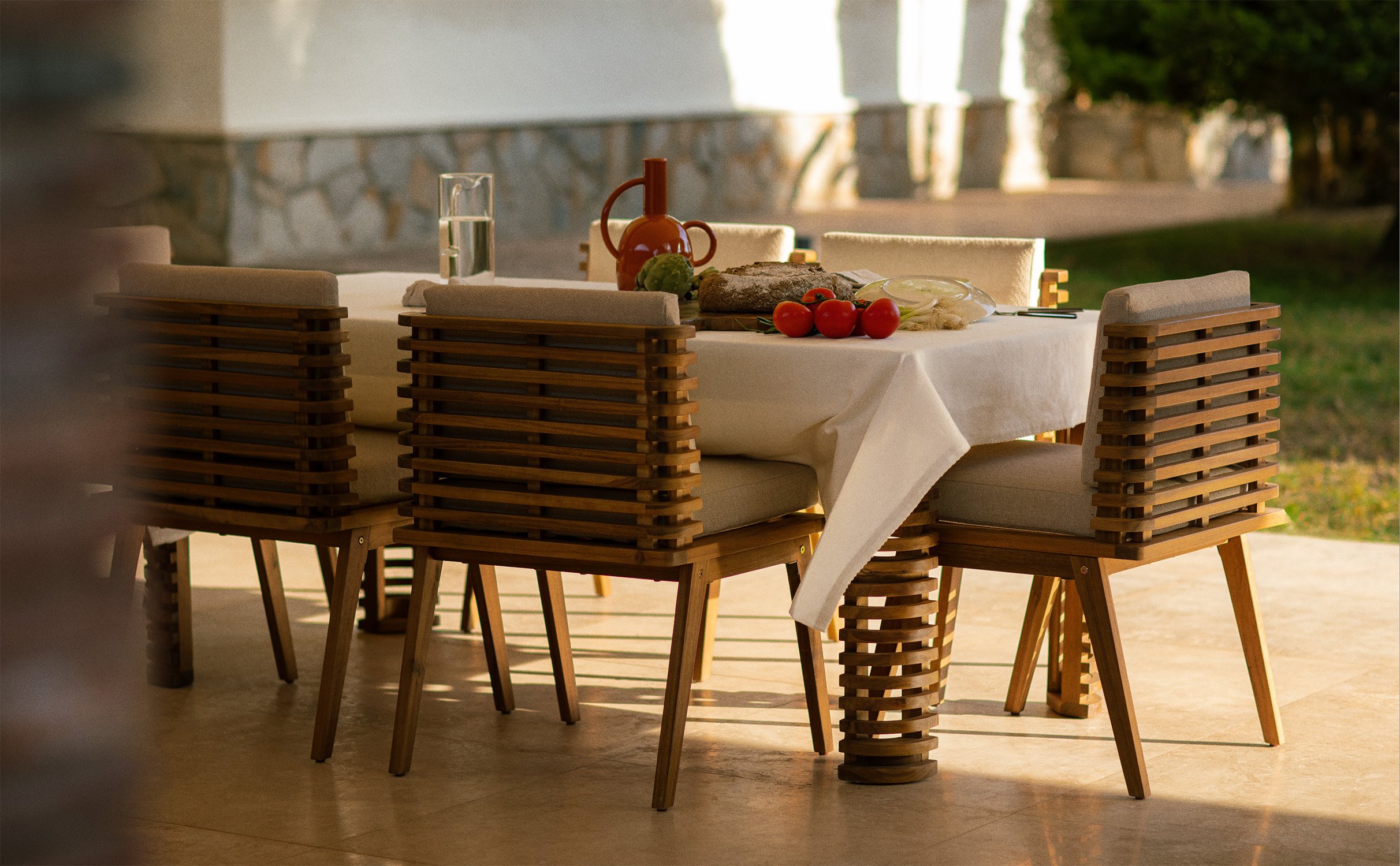 Set de Mesa Rectangular y 6 Sillas de Madera de Acacia y Tela Hazan, imagen de galería 1