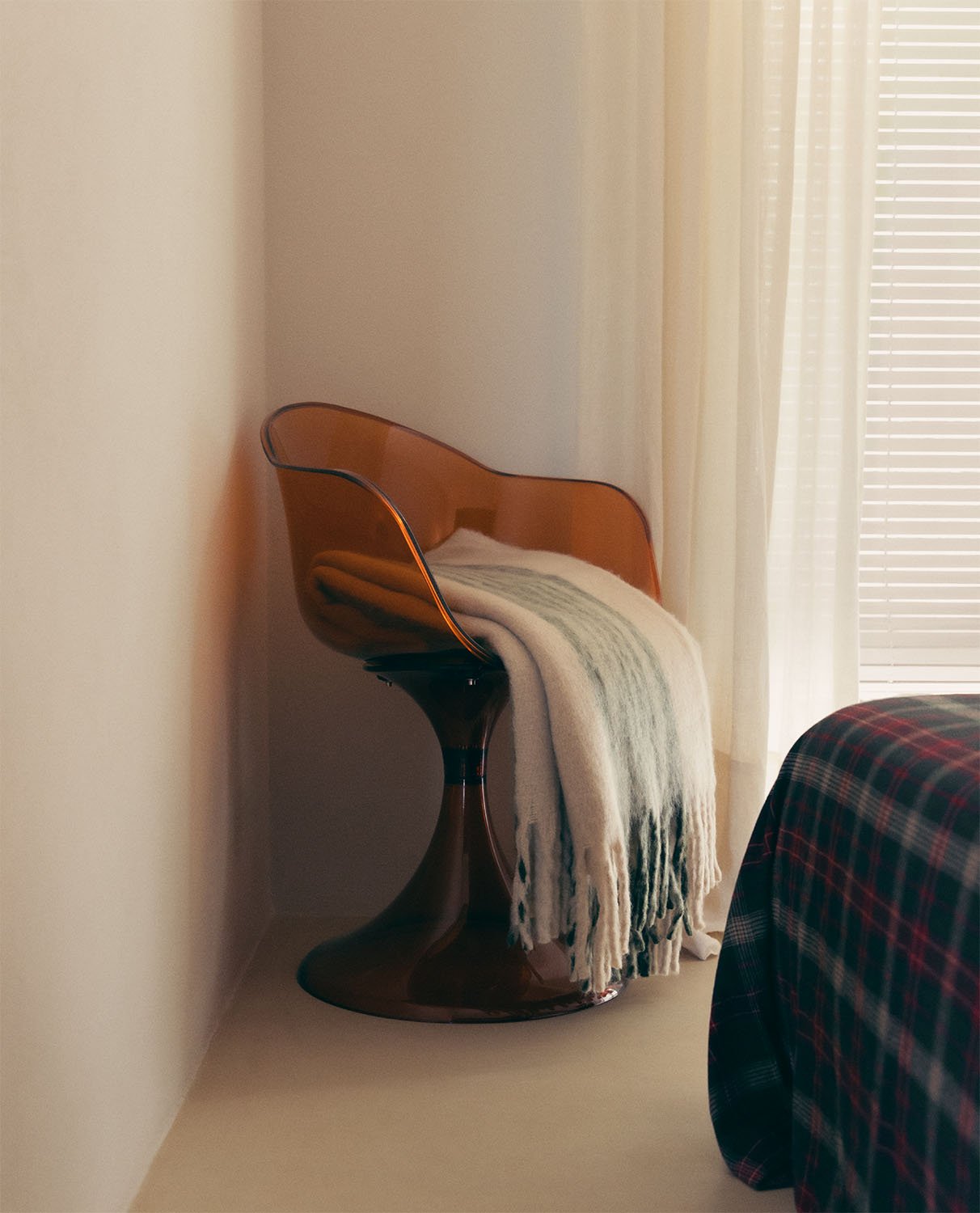 Silla de Comedor de Policarbonato Pinhes, imagen de galería 2