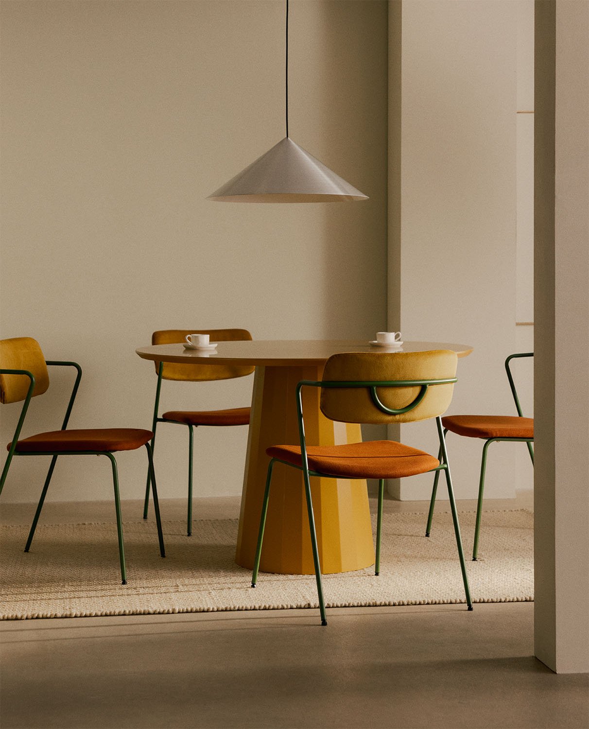 Mesa de Comedor Redonda de Madera y Metal (Ø120 cm) Irem, imagen de galería 2