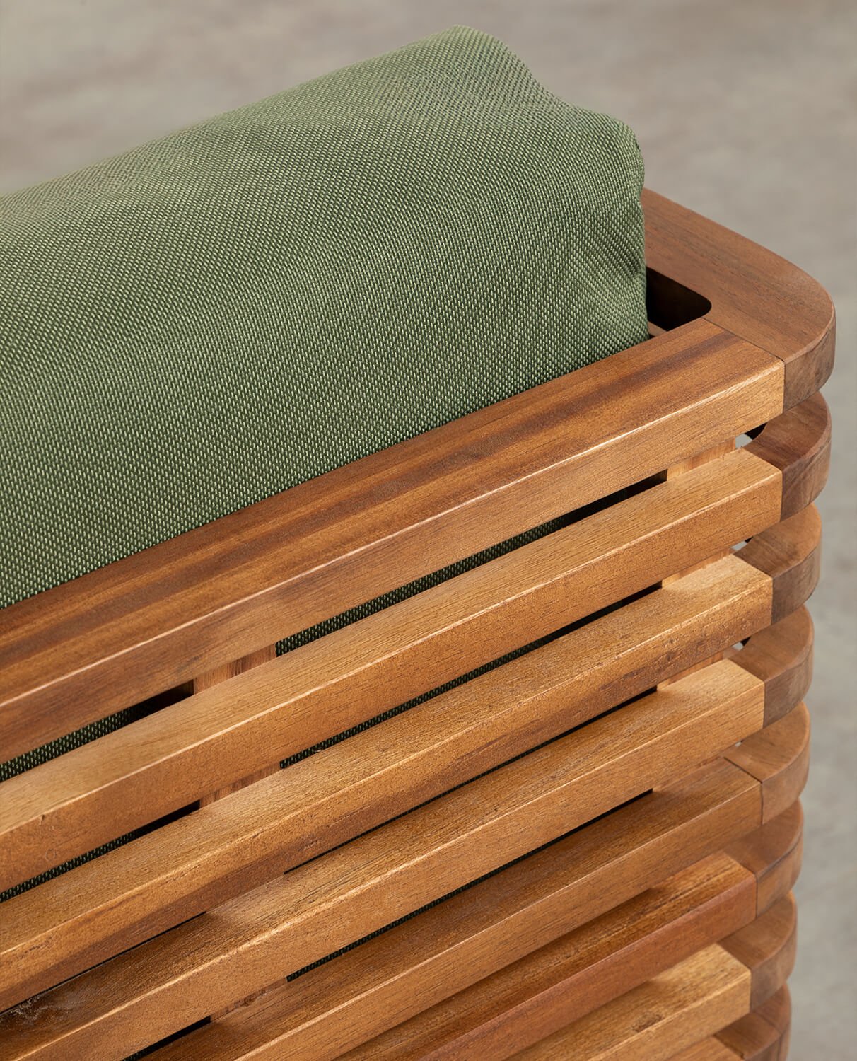 Set de Jardín de Madera de Acacia con Cojines de Tela Hazan, imagen de galería 2