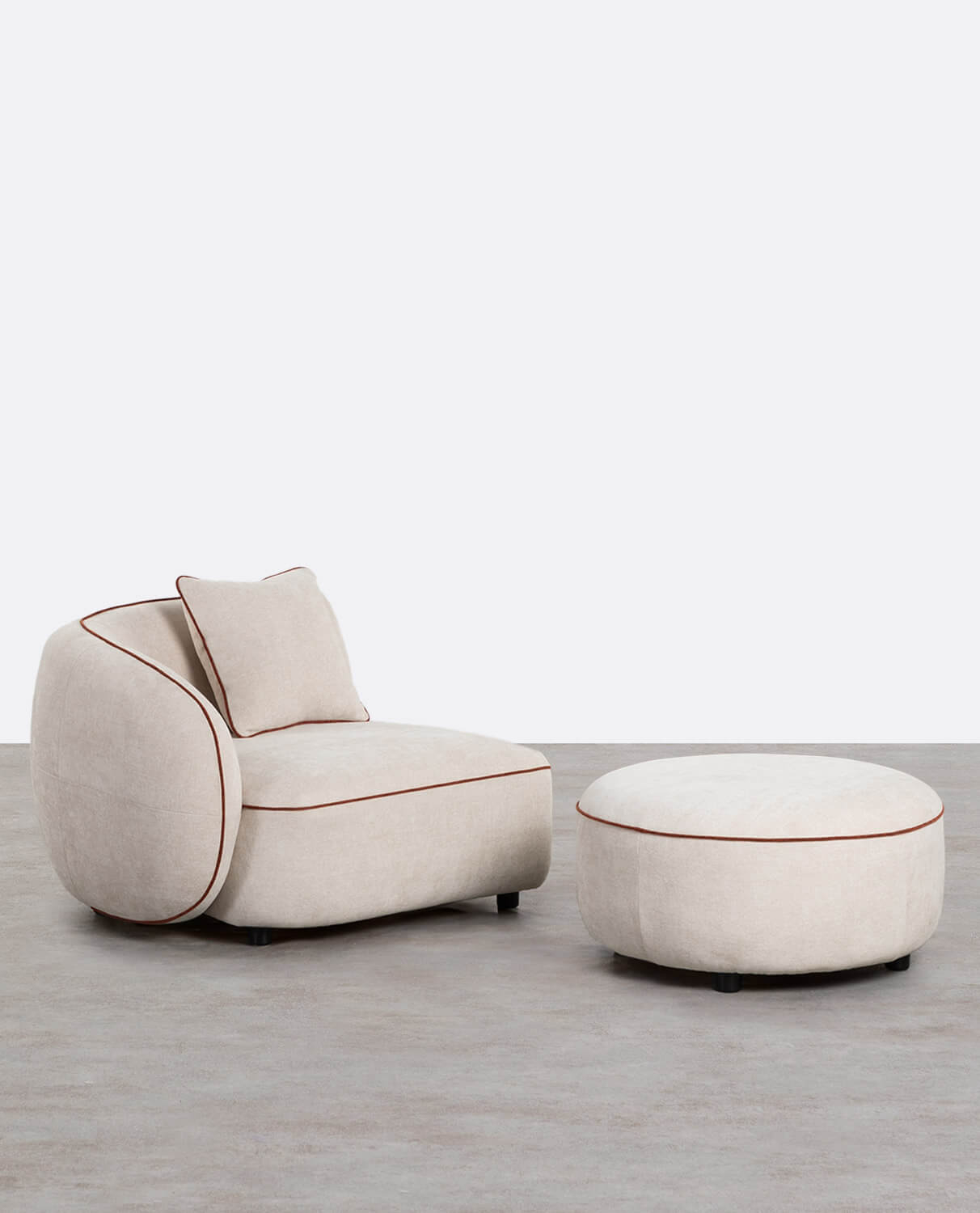 Sillón Esquinero con Puff Redondo de Tela Ilham , imagen de galería 1