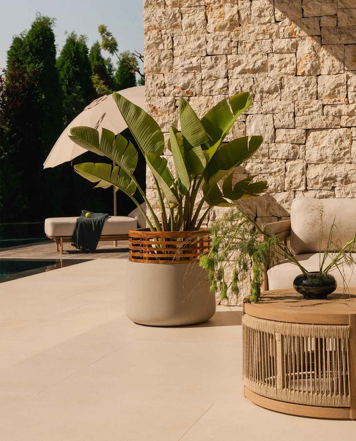 Macetero de Hormigón y Madera de Acacia XL (60xØ57 cm) Hazan, imagen de galería 2
