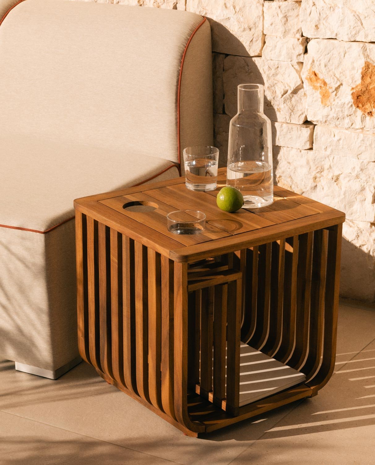 Mesa Auxiliar de Madera de Acacia (45x45 cm) Hazan , imagen de galería 2