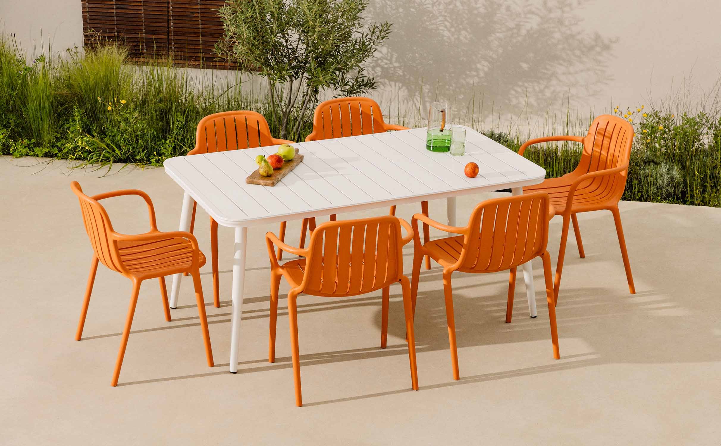 Set de Mesa Rectangular de Aluminio Cancún y 6 Sillas de Polipropileno de Exterior Brand, imagen de galería 1