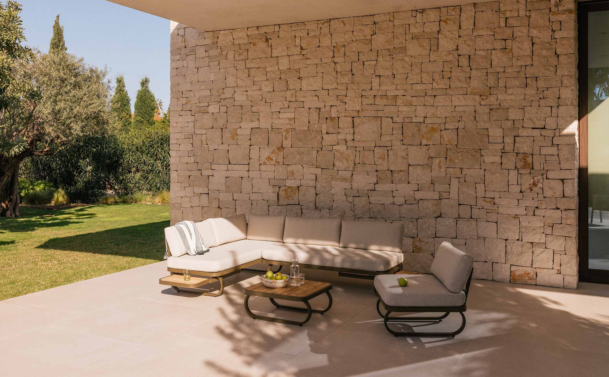 Set de Jardín de Metal y Madera de Teca con Sillón Individual Emilia, imagen de galería 1