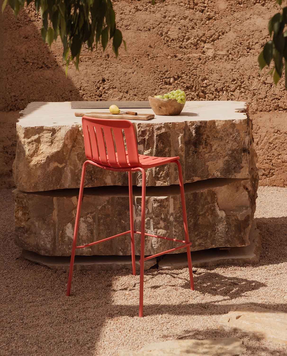 Taburete Alto de Exterior de Polipropileno y Metal (74 cm) Romi, imagen de galería 2